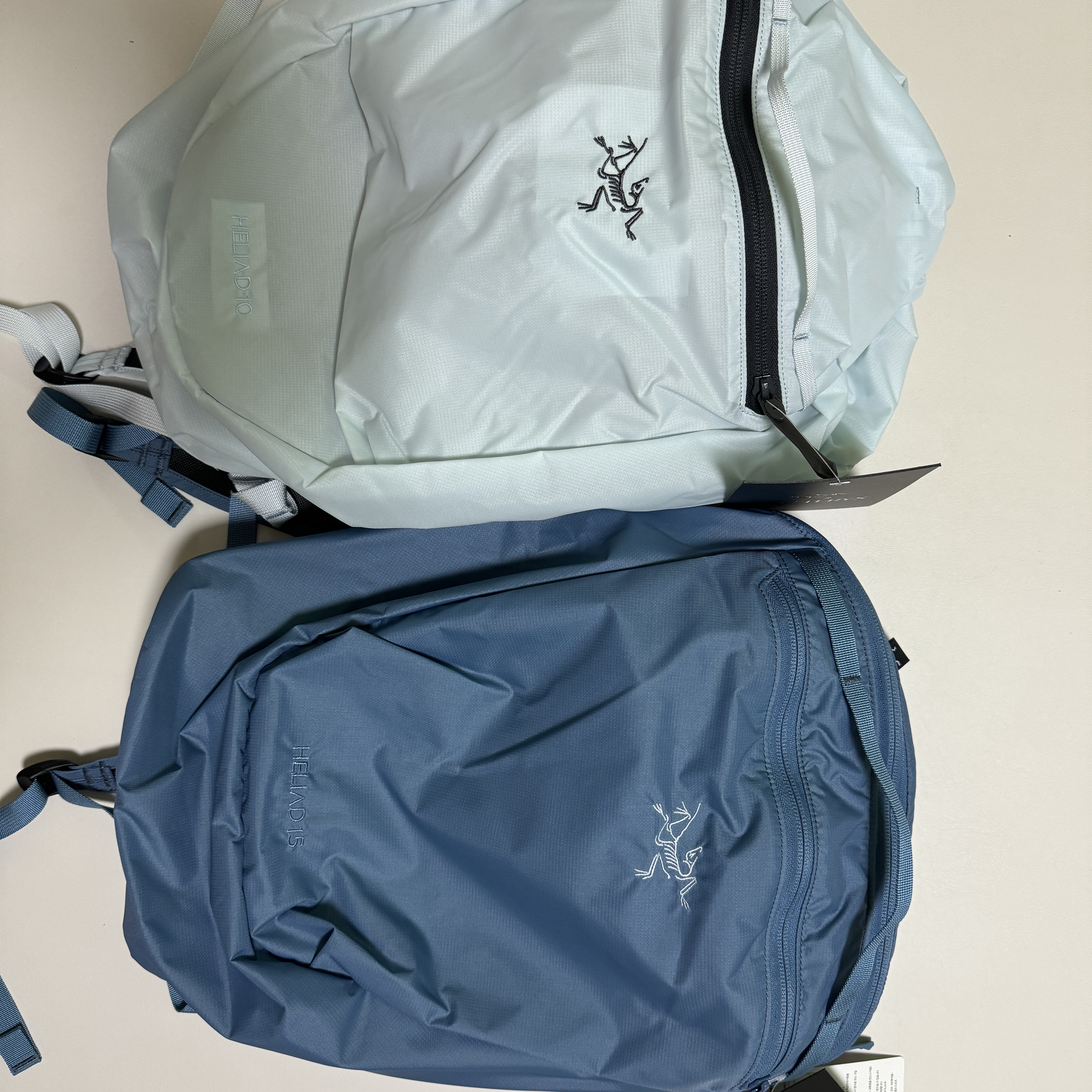Arc'teryx Heliad 15 Backpack Stone Wash, Arc'teryx Heliad 10 Backpack Black 착용 스타일 - 2