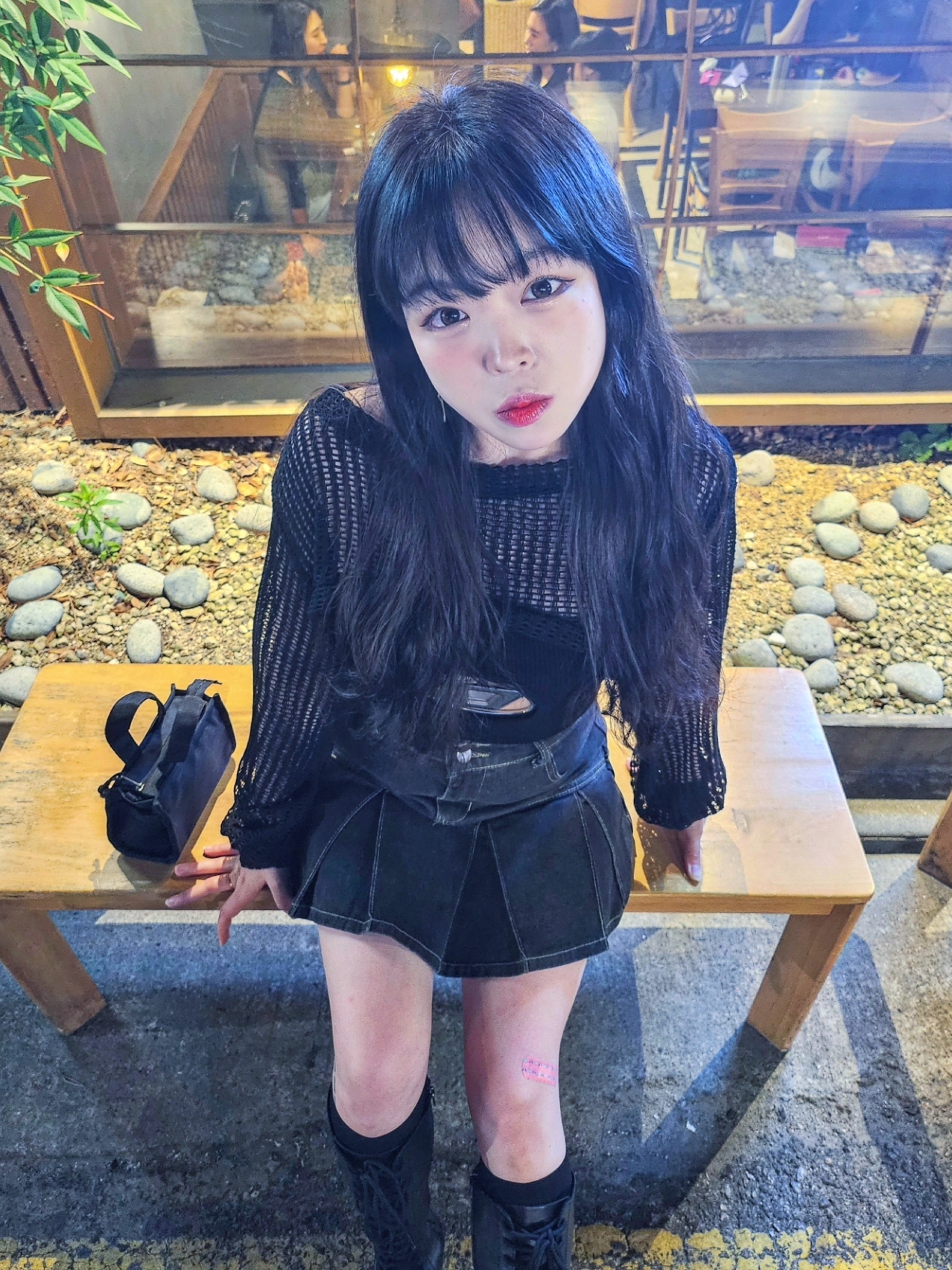 (W) Diesel M-Clarksville-A Tank Top Black Silver, Telfar x Eastpak Small Shopper Black 착용 스타일 - 1