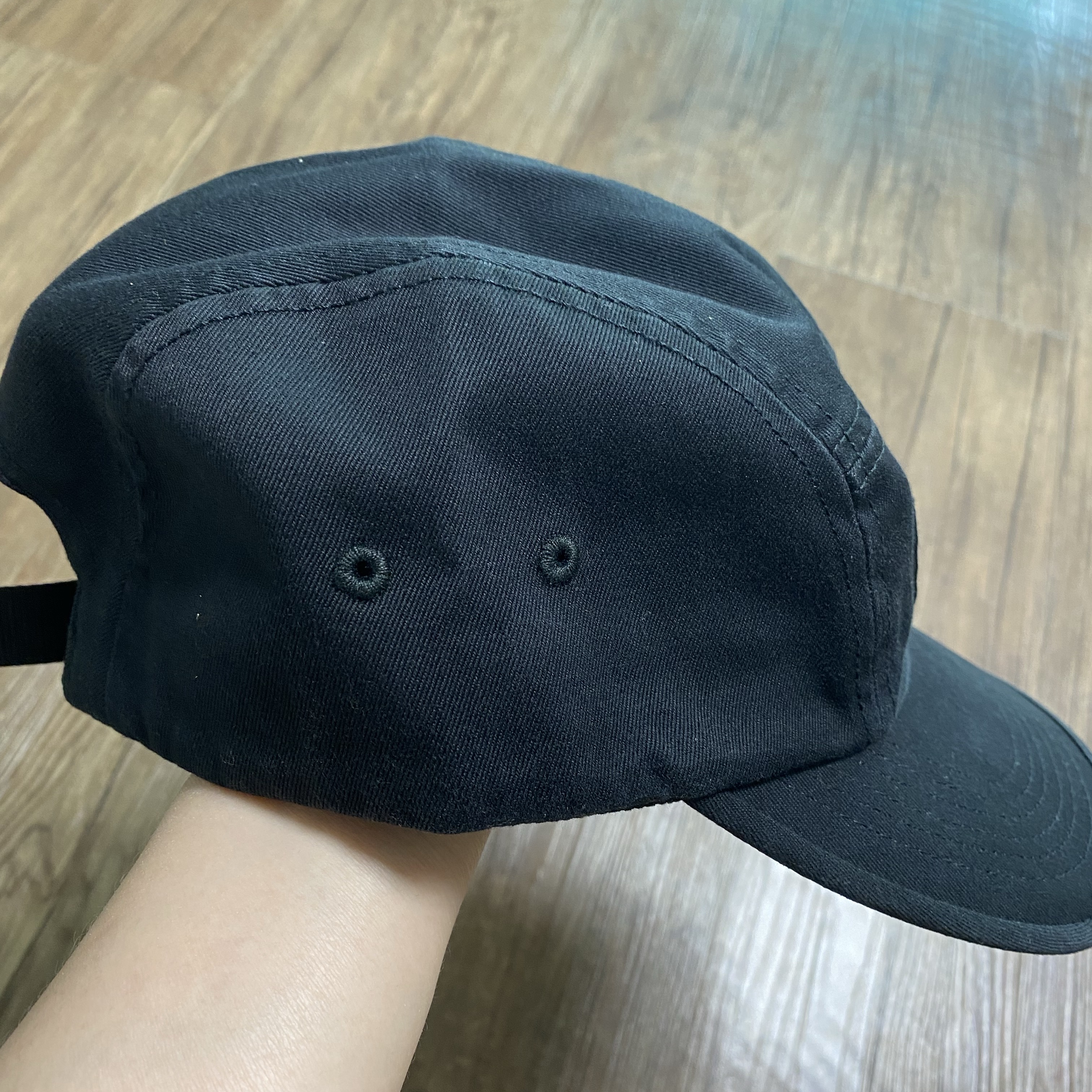 Supreme Washed Chino Twill Camp Cap Black - 24SS 착용 스타일 - 4