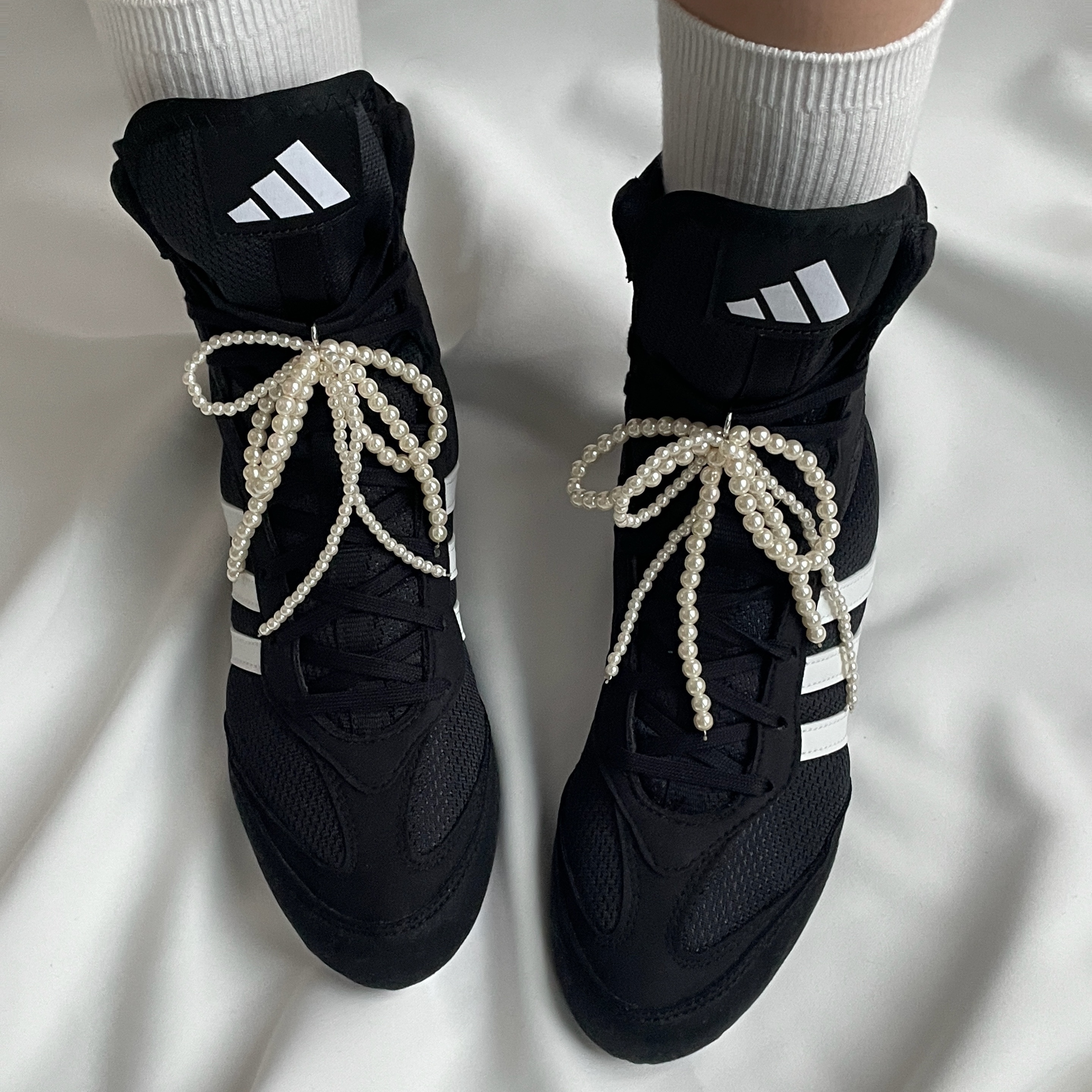 Adidas Box Hog 2.0 Boots Core Black Cloud White 착용 스타일 - 1