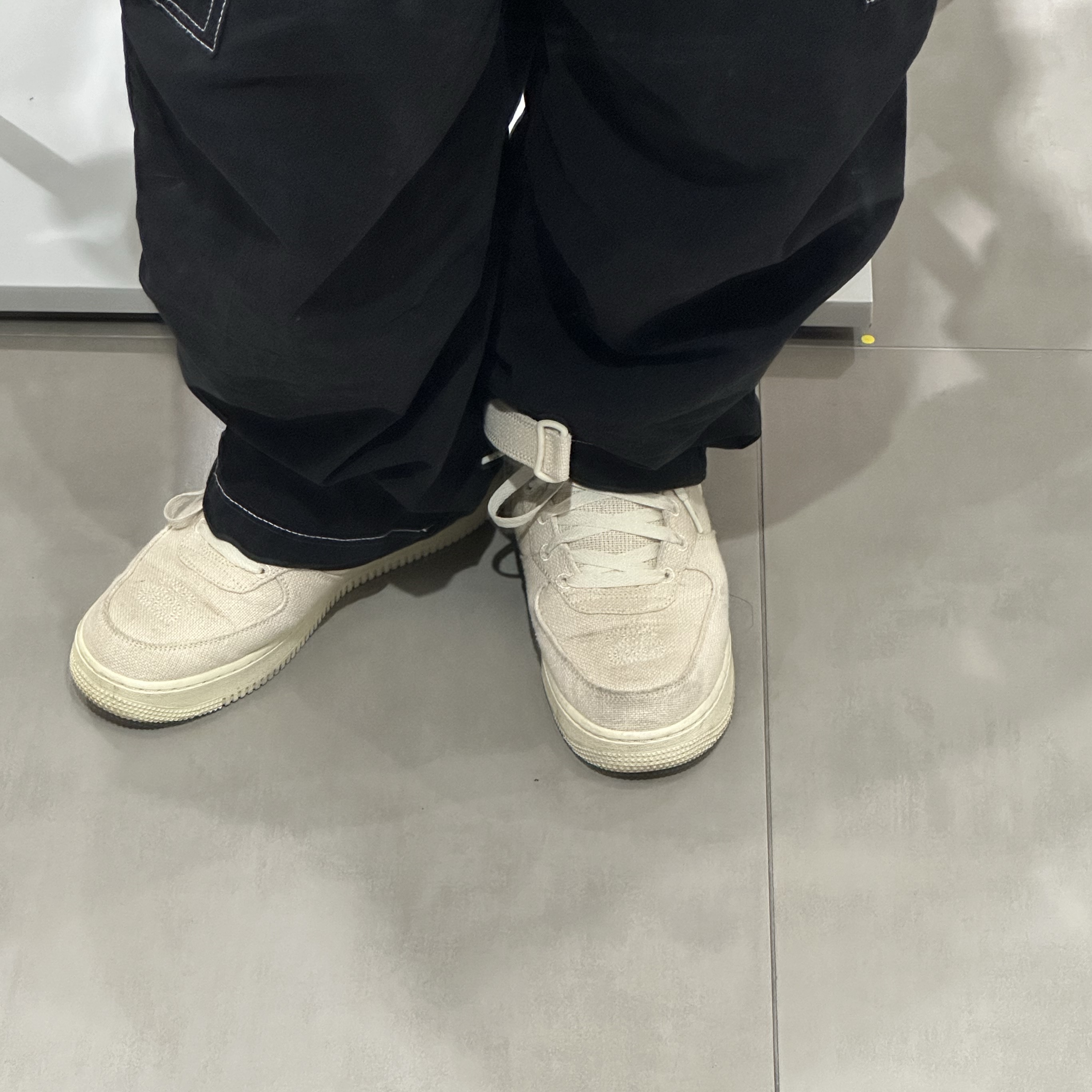 Nike x Stussy Air Force 1 '07 Mid SP Fossil 착용 스타일