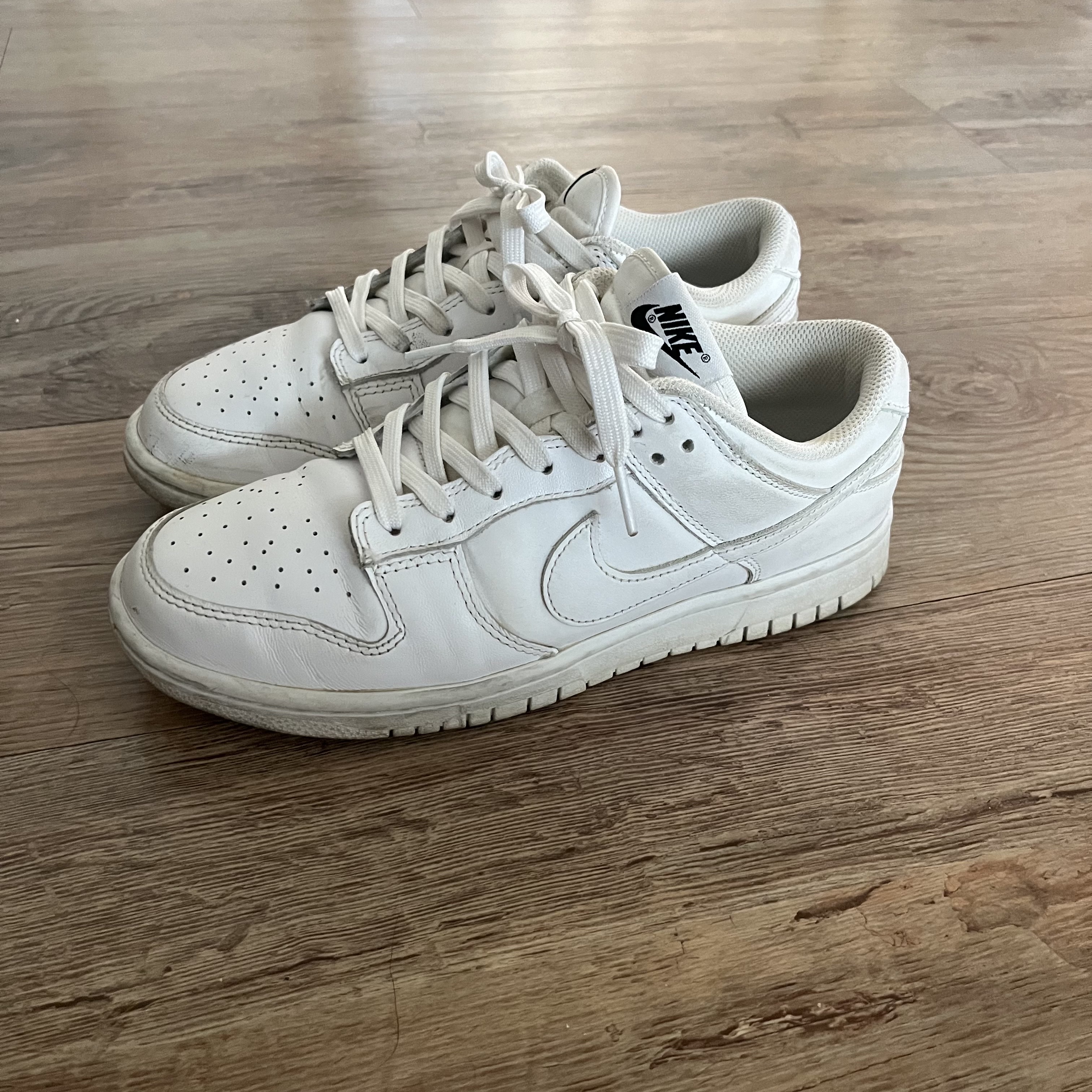 (W) Nike Dunk Low Triple White 착용 스타일