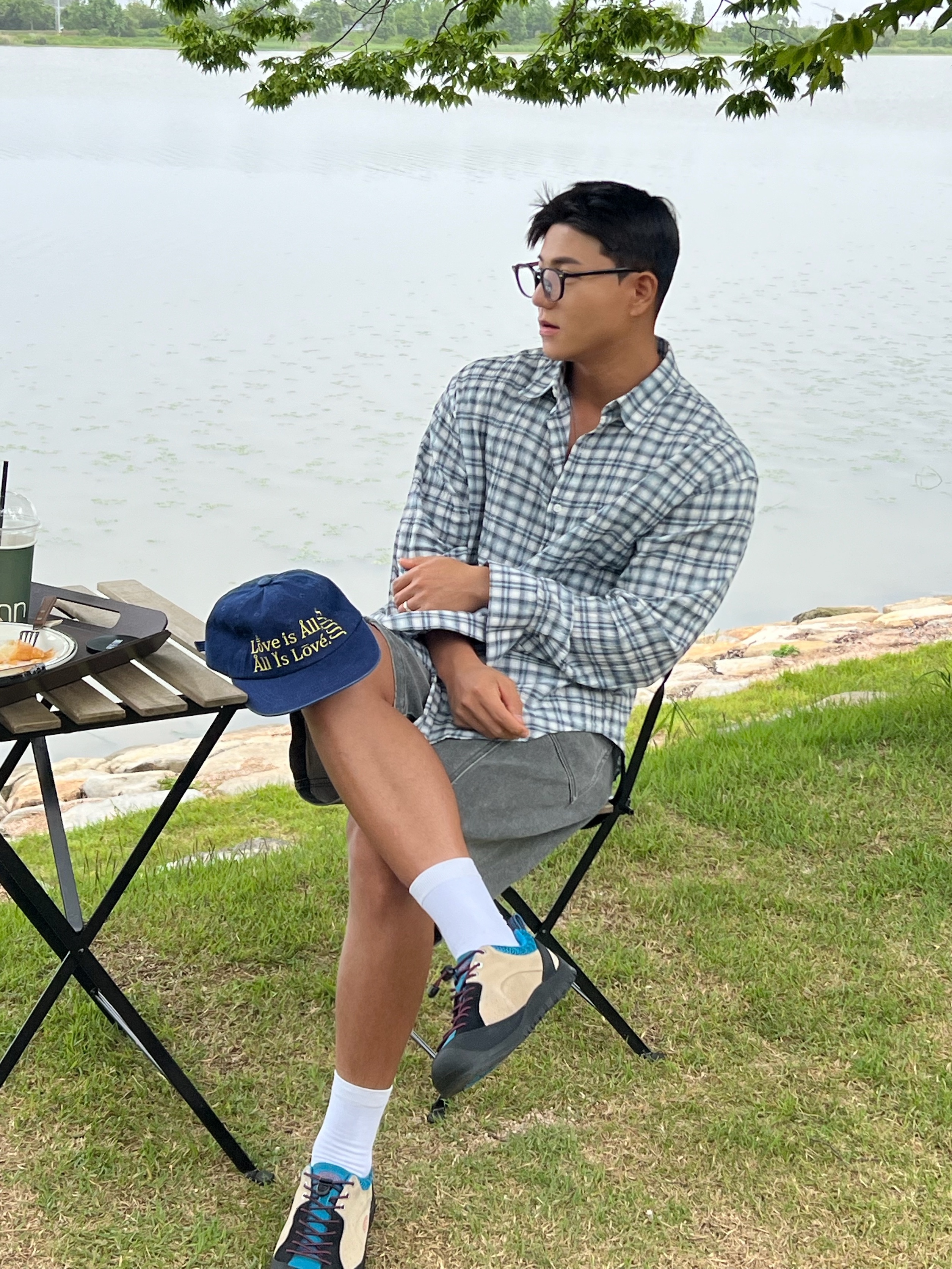 Keen Jasper Rocks SP Sneakers Beige, Asics Jog 100 S SMU Glacier Grey Pure Silver - 2E Wide 착용 스타일 - 1