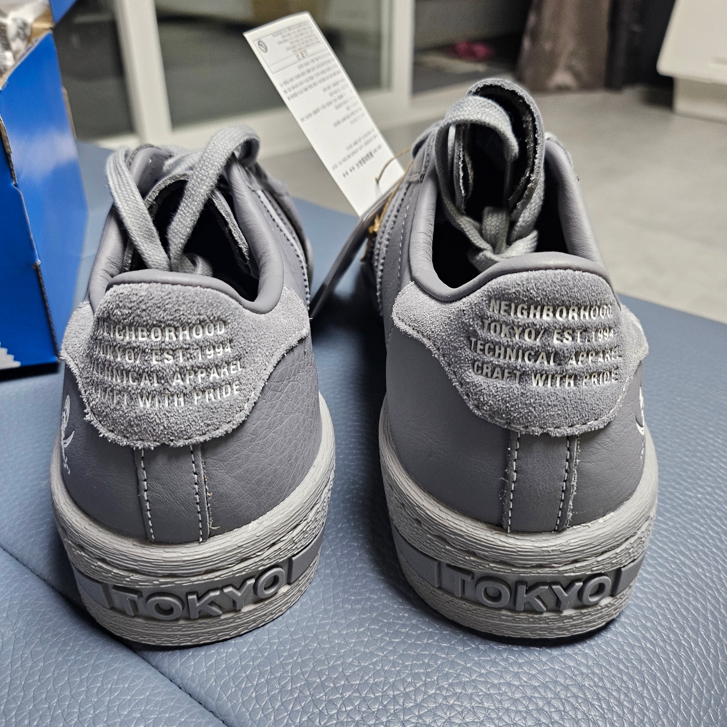 Adidas x Neighborhood Superstar 2024 Grey Cloud White 착용 스타일 - 3