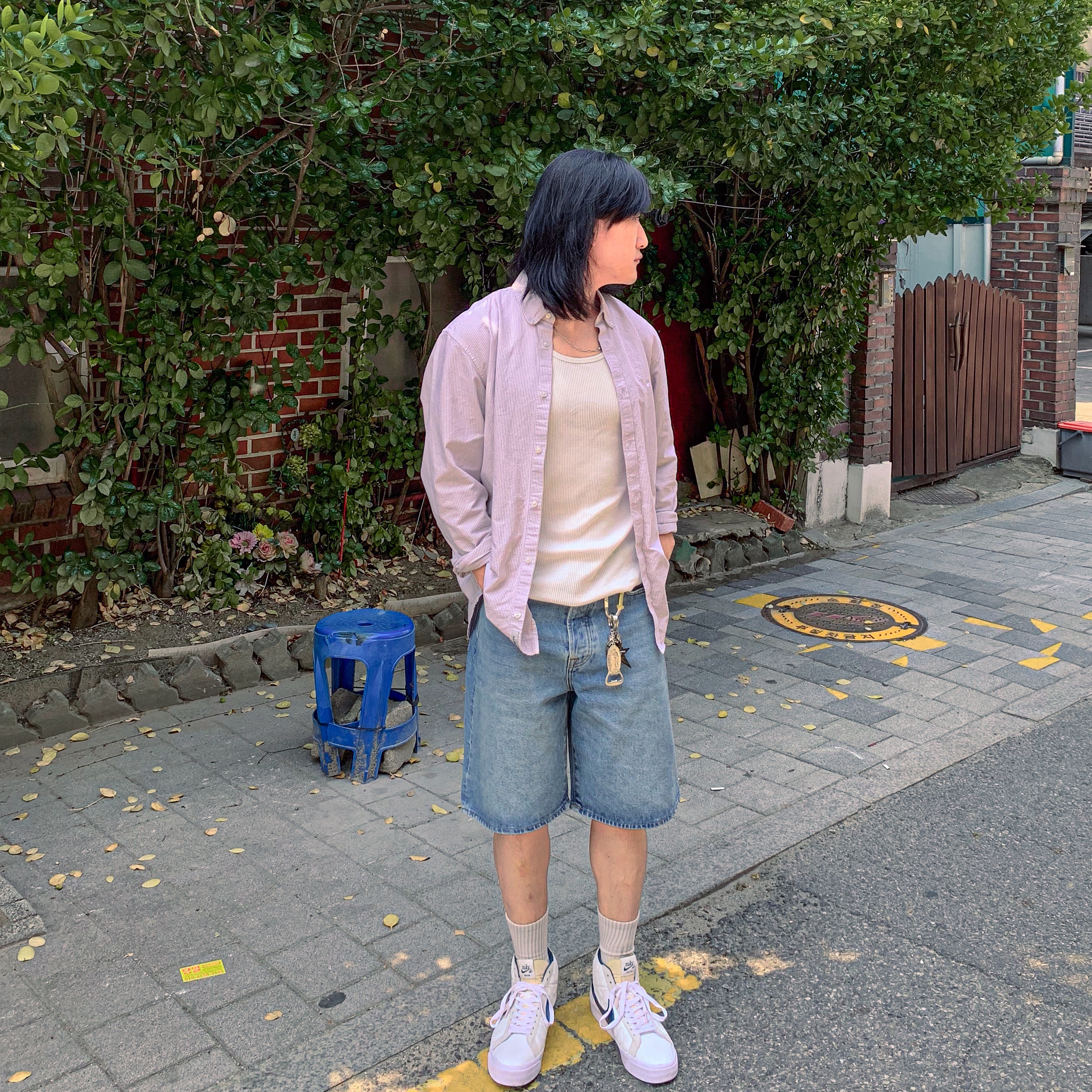 Stussy Denim Big OL' Shorts Washed Blue 착용 스타일 - 2