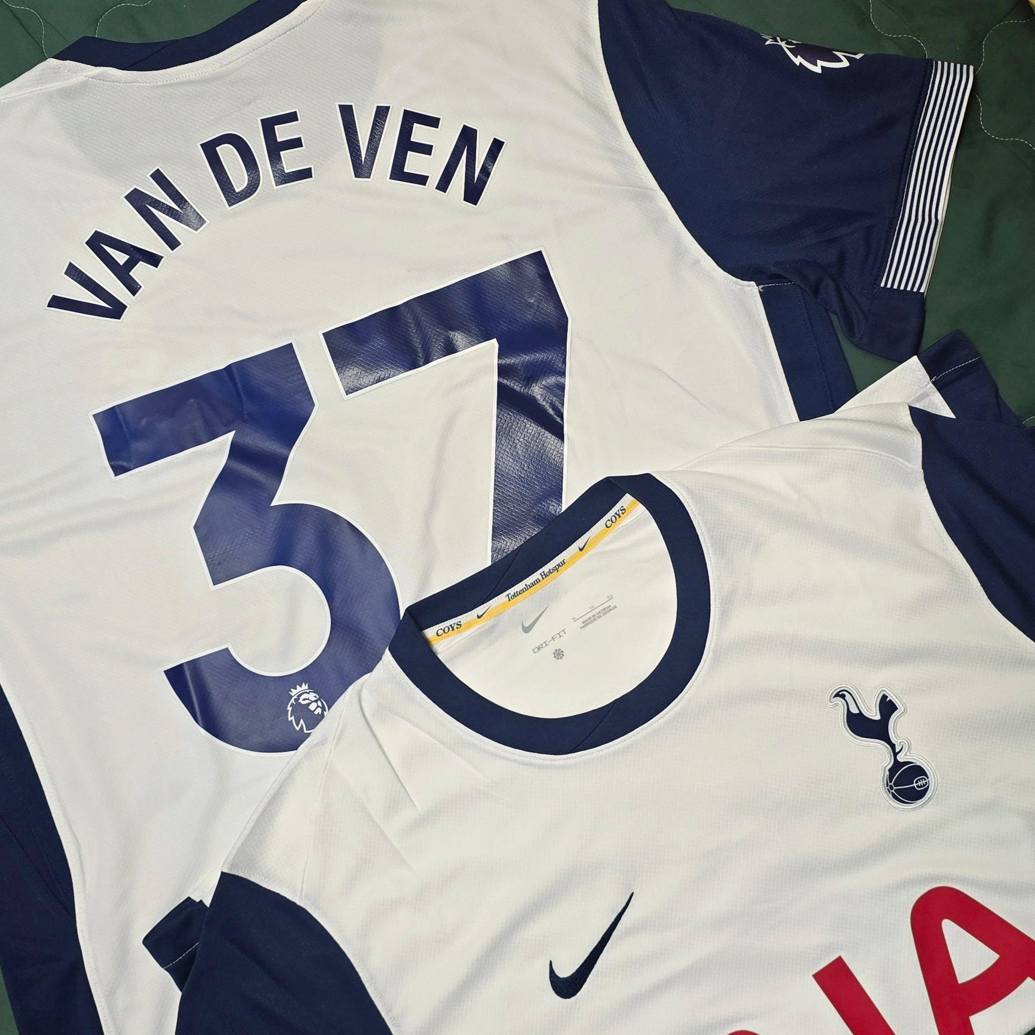 Nike Tottenham Hotspur 2024/25 Dri-Fit Stadium Home Jersey White (Non Marking Ver.) 착용 스타일 - 1