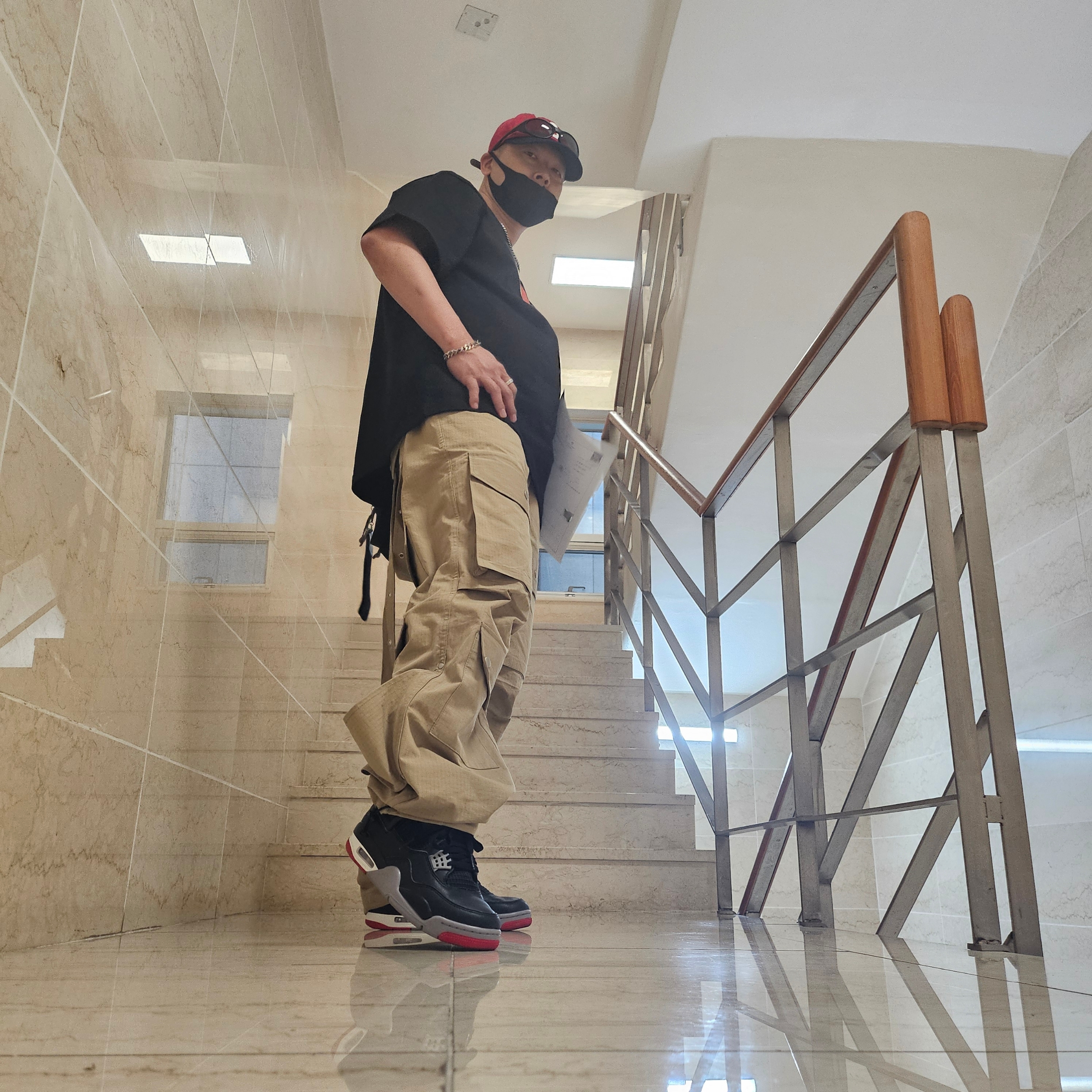 Supreme 2-Tone S Logo 6-Panel Red - 24SS, Jordan 4 Retro Bred Reimagined 착용 스타일 - 1