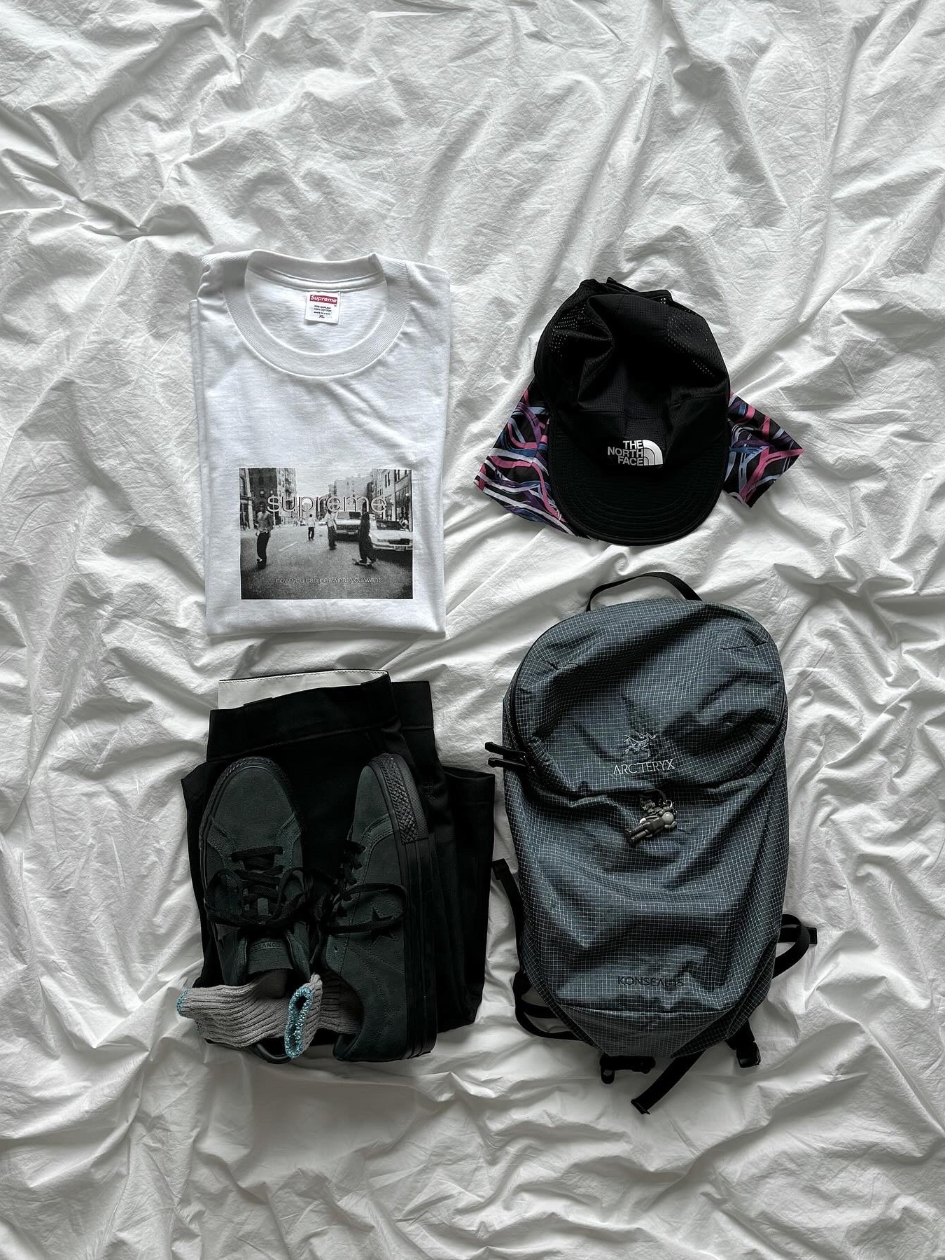 Supreme Crew 96 T-Shirt White - 24SS, Arc'teryx Konseal 15 Backpack Neptune 착용 스타일 - 3