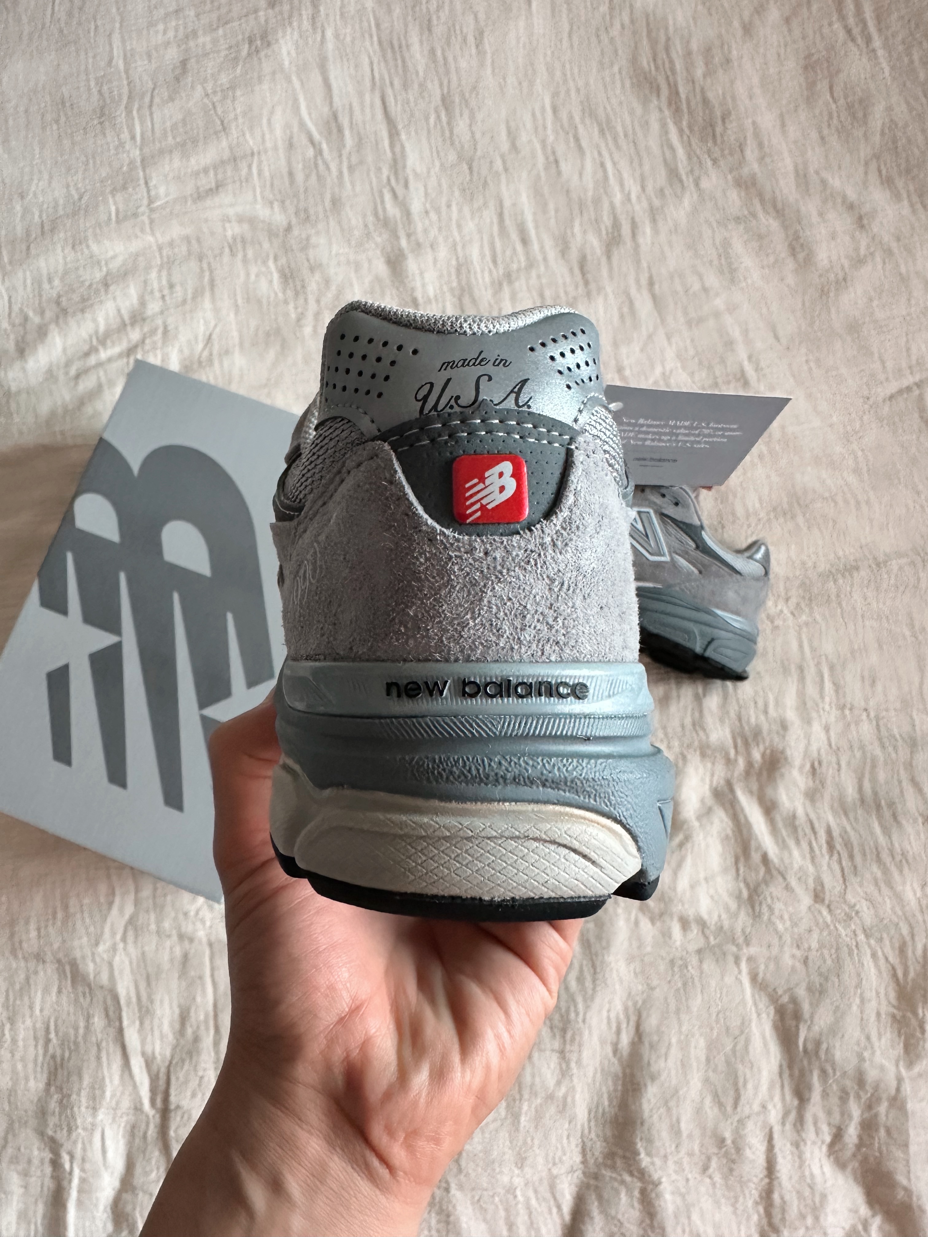 New Balance 990v3 Made in USA Grey - D Standard 착용 스타일 - 4