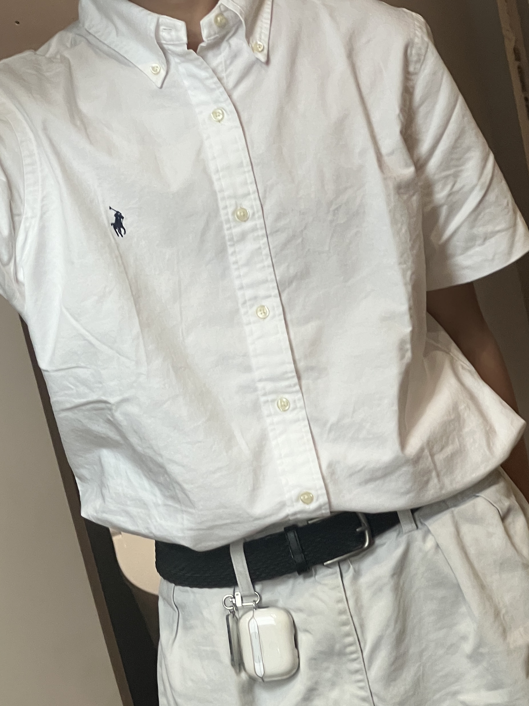 [30%적립] Polo Ralph Lauren 15.2cm Polo Prepster Stretch Chino Short Beige Khaki, Apple AirPods Pro 2nd Gen (Korean Ver.) 착용 스타일 - 2