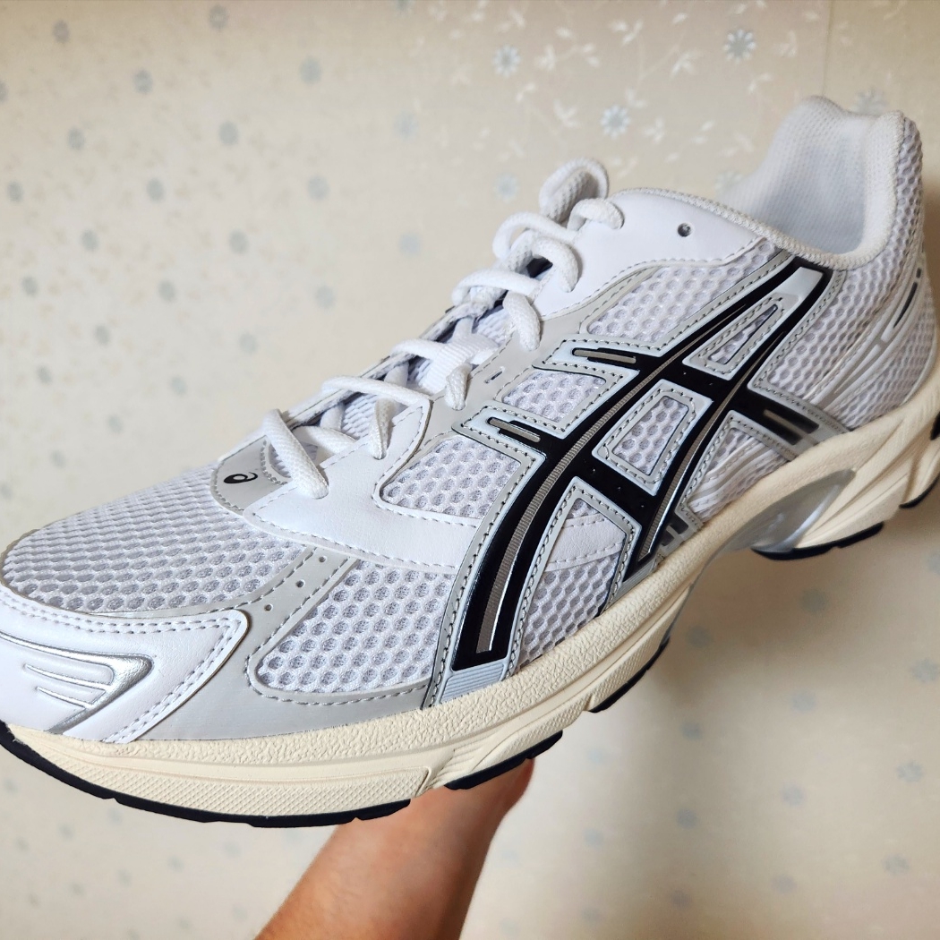 Asics Gel-1130 White Cloud Grey 착용 스타일 - 1