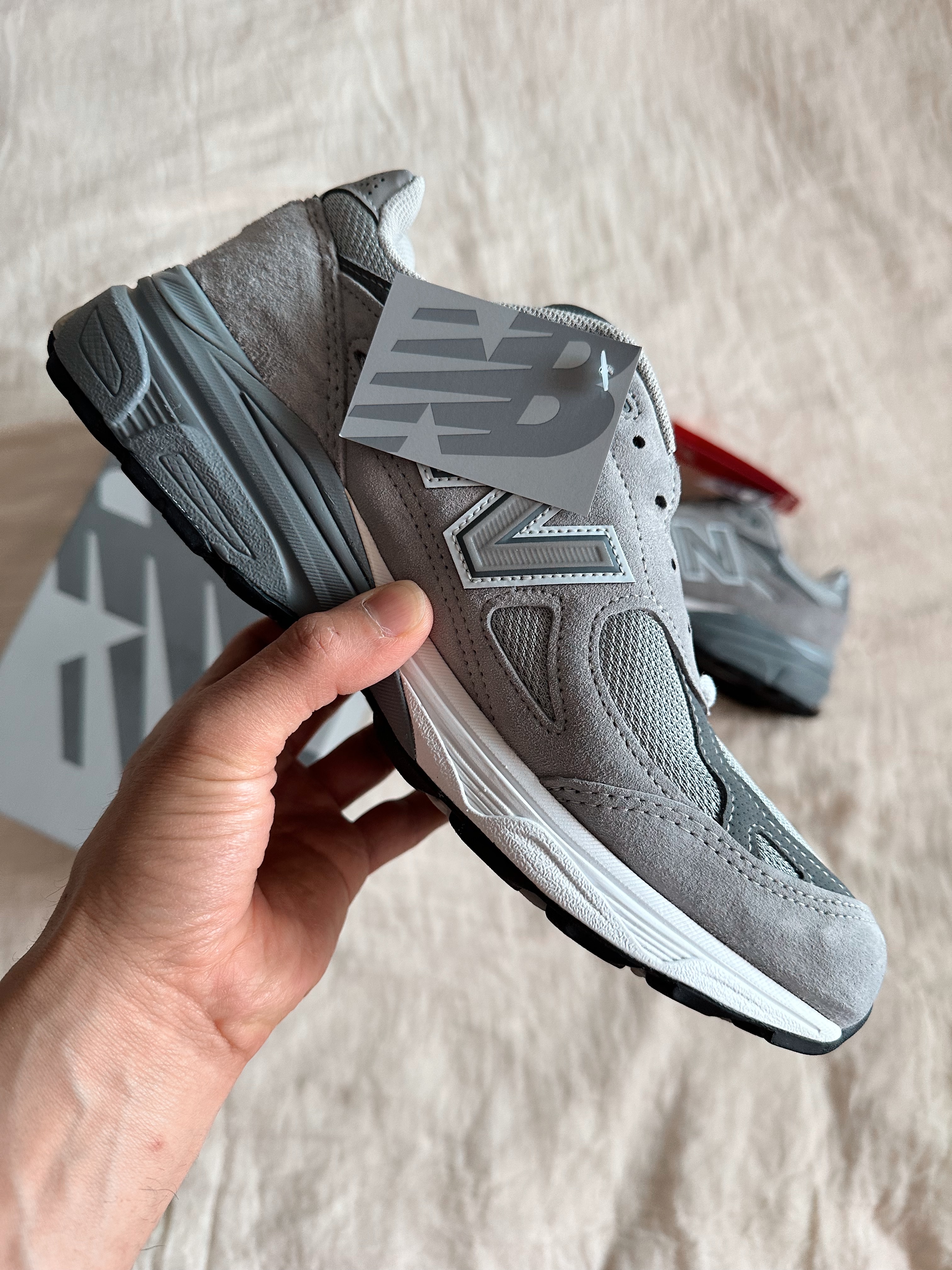 New Balance 990v3 Made in USA Grey - D Standard 착용 스타일 - 2