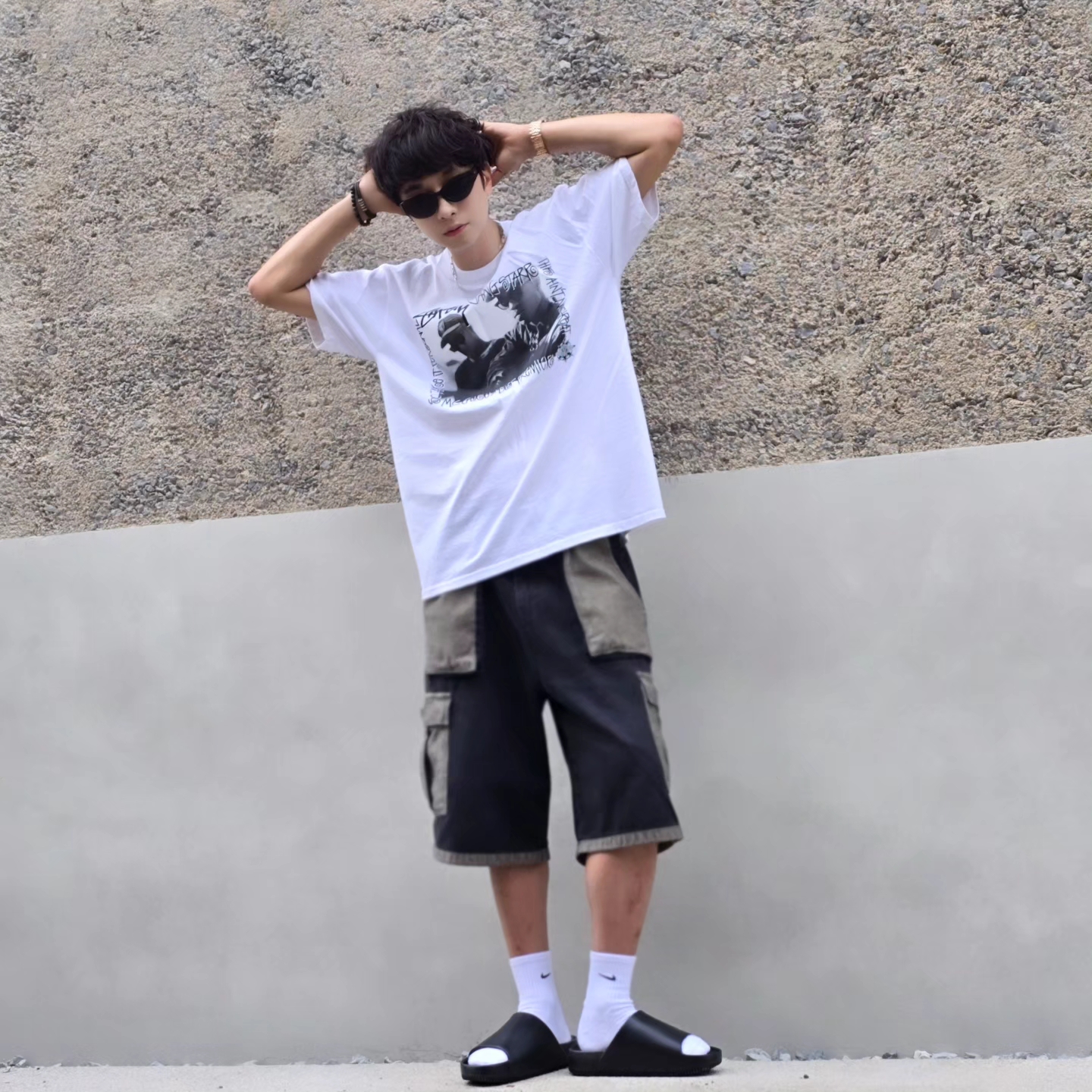 Stussy x Gang Starr Take It Personal T-Shirt White, Samsung Galaxy Watch6 44mm LTE Silver (Korean Ver.) 착용 스타일 - 3
