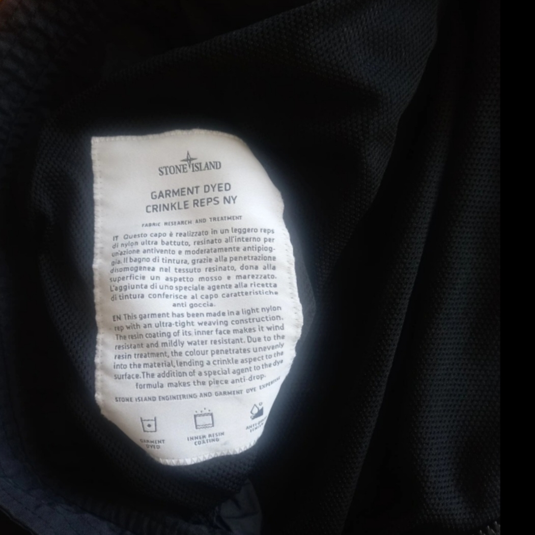 Stone Island 40522 Crinkle Reps Nylon Garment Dyed Hooded Jacket Black - 23SS 착용 스타일 - 3