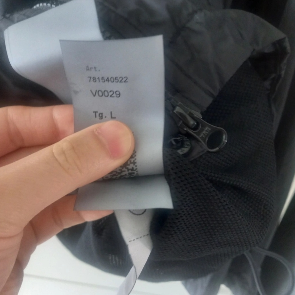 Stone Island 40522 Crinkle Reps Nylon Garment Dyed Hooded Jacket Black - 23SS 착용 스타일 - 5