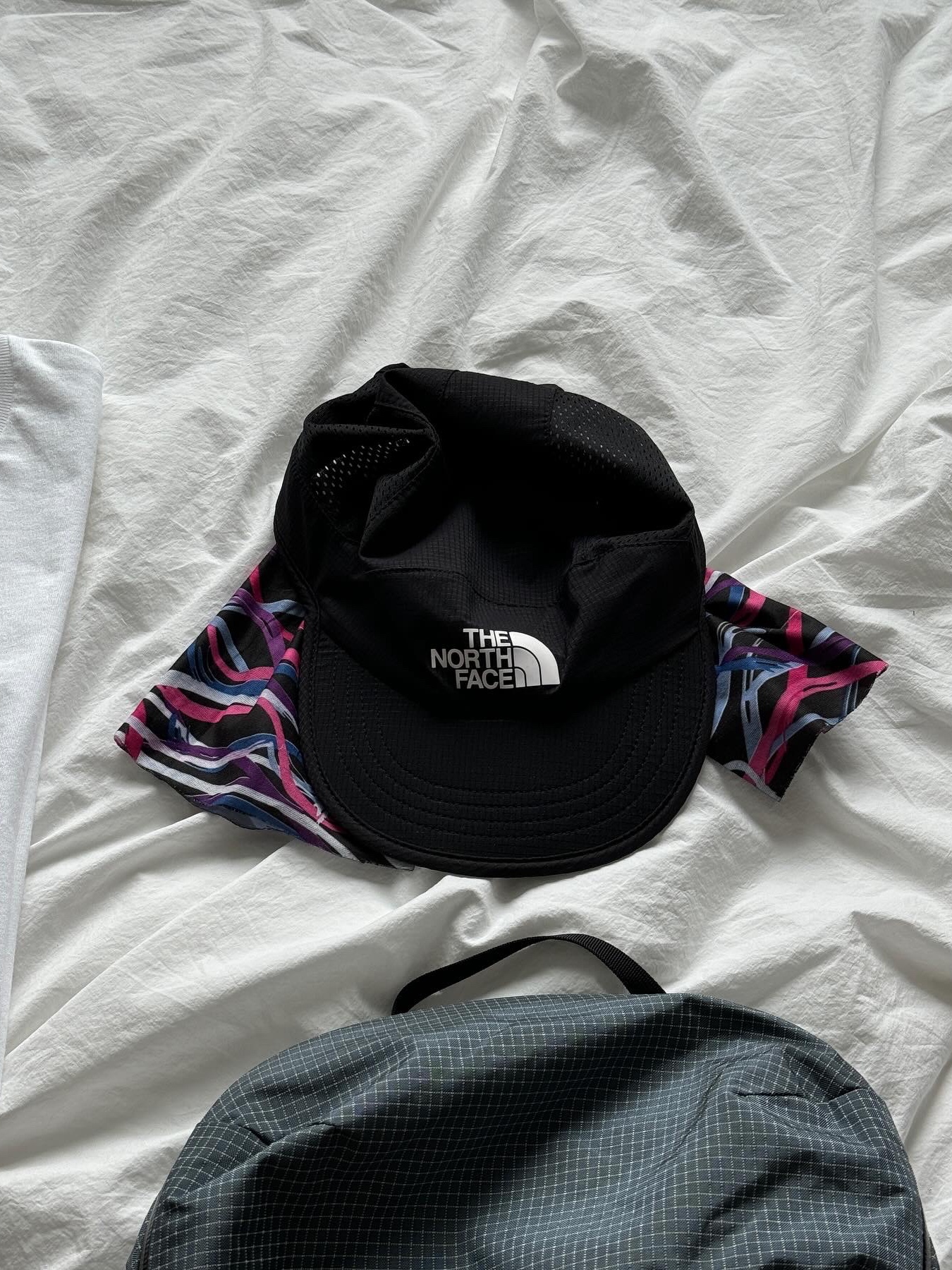 Supreme Crew 96 T-Shirt White - 24SS, Arc'teryx Konseal 15 Backpack Neptune 착용 스타일 - 7