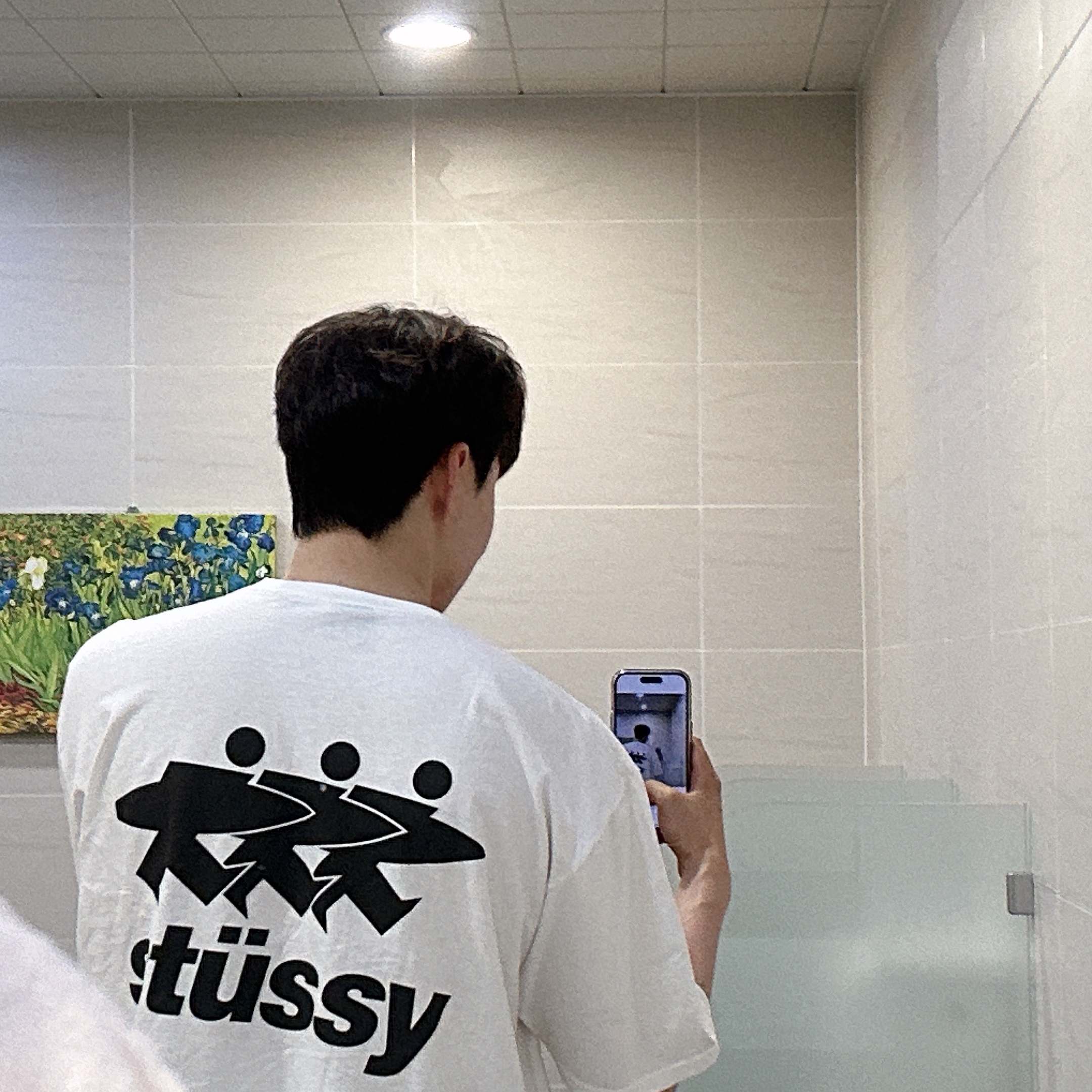 Stussy Surfwalk Pigment Dyed T-Shirt Natural 착용 스타일