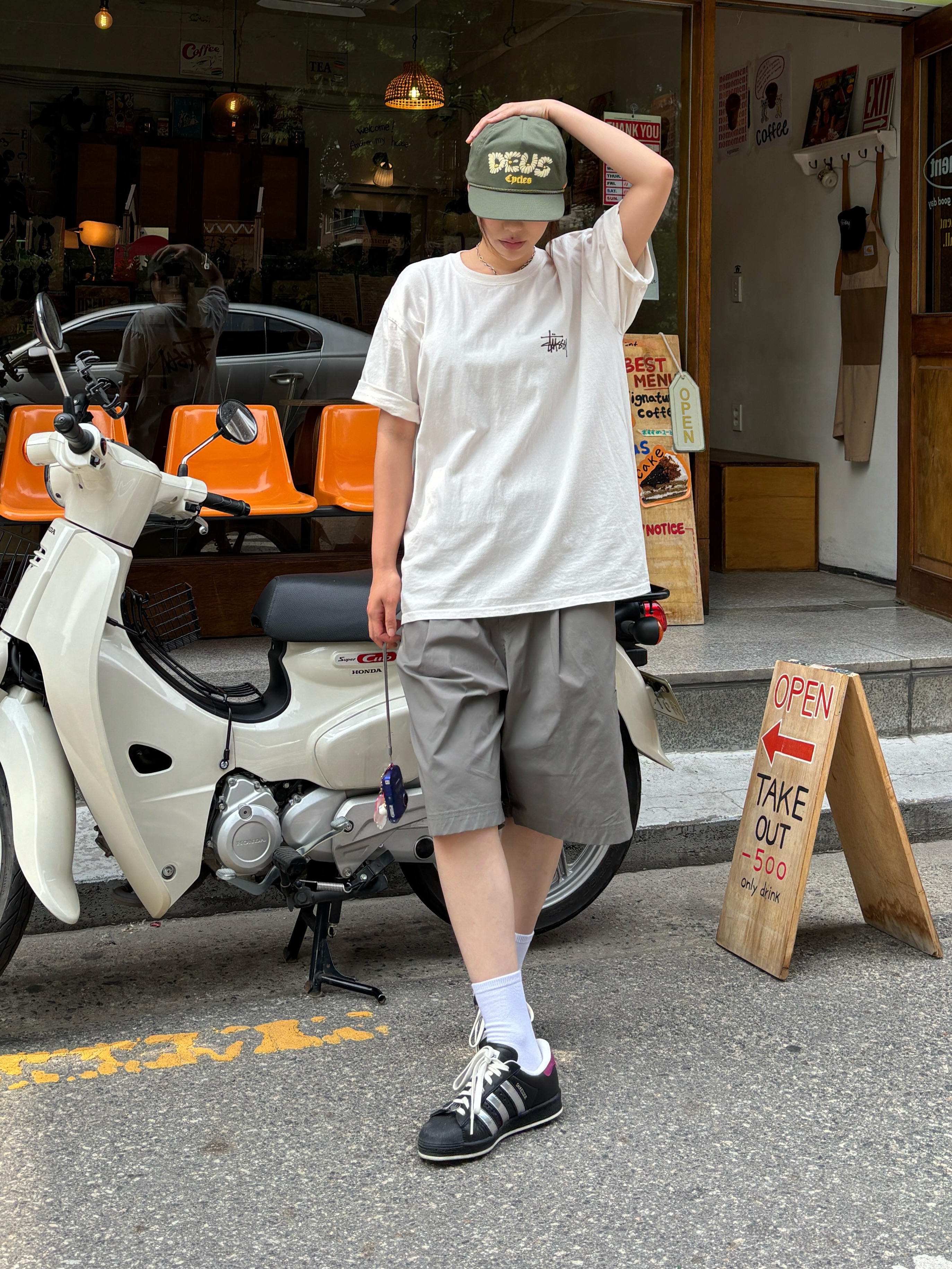 Adidas x Teenage Mutant Ninja Turtles Superstar Shelltoe Core Black Silver Metallic, Stussy Basic Stussy Pigment Dyed T-Shirt Natural 2023 착용 스타일 - 2