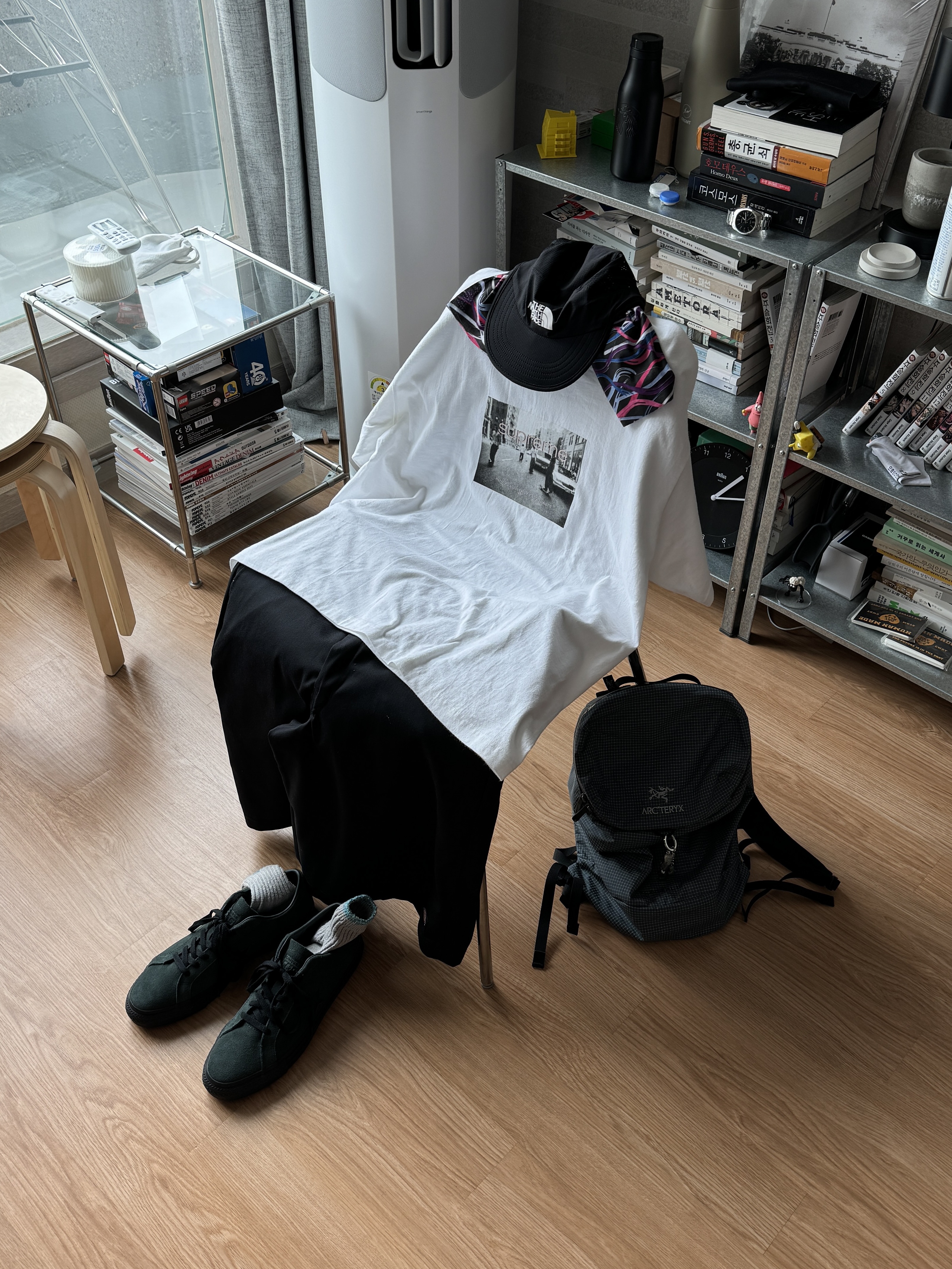 Supreme Crew 96 T-Shirt White - 24SS, Arc'teryx Konseal 15 Backpack Neptune 착용 스타일 - 1