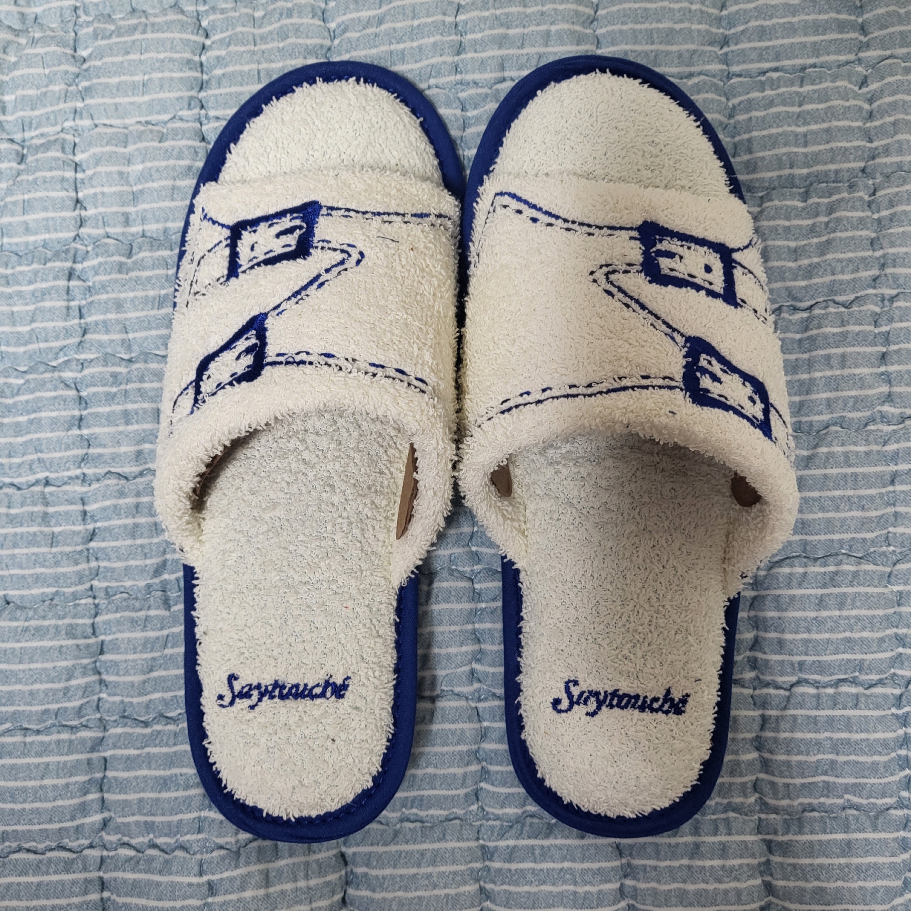 Say Touche Buckle Room Shoes Cream 착용 스타일
