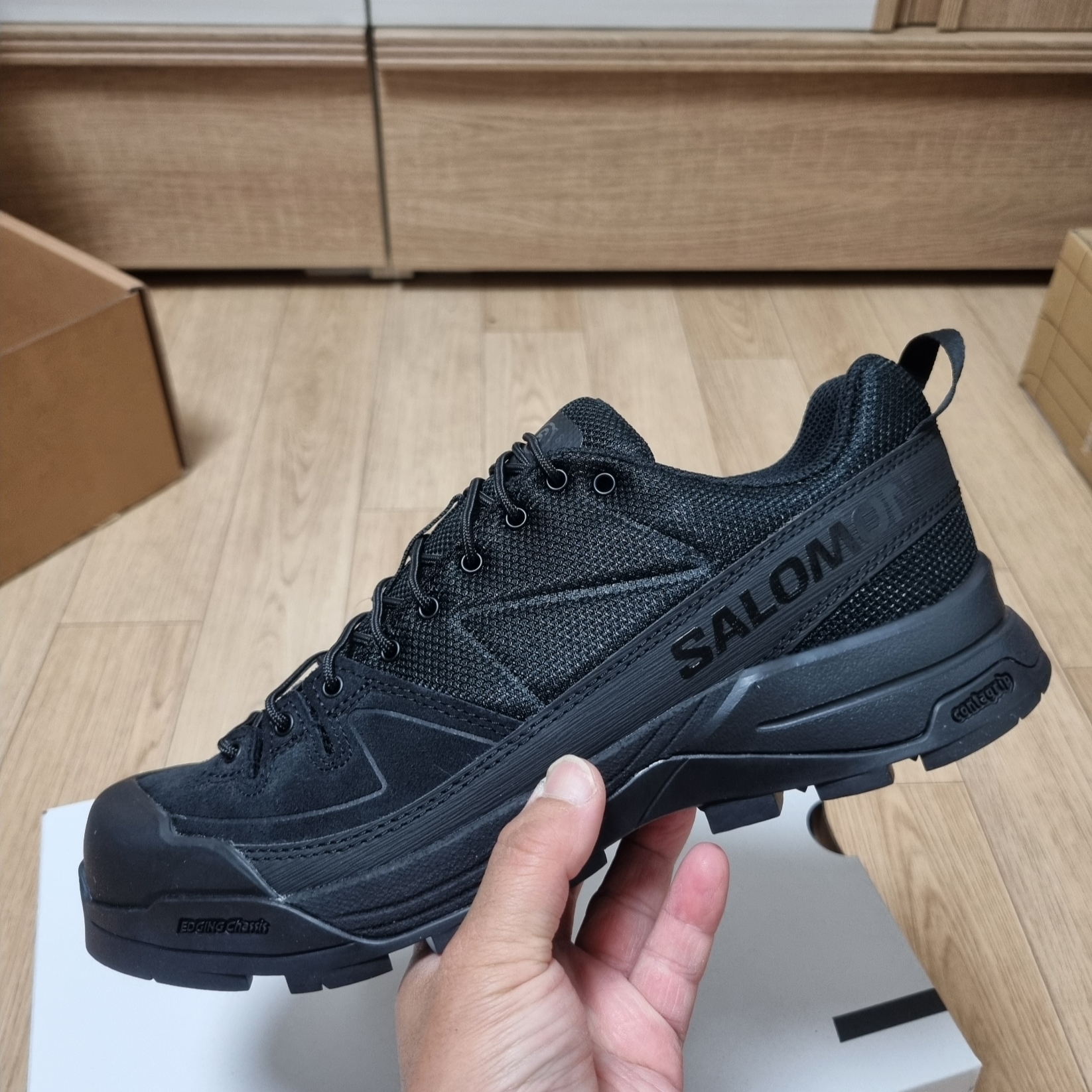 Salomon x MM6 Maison Margiela X-ALP Black 착용 스타일 - 1
