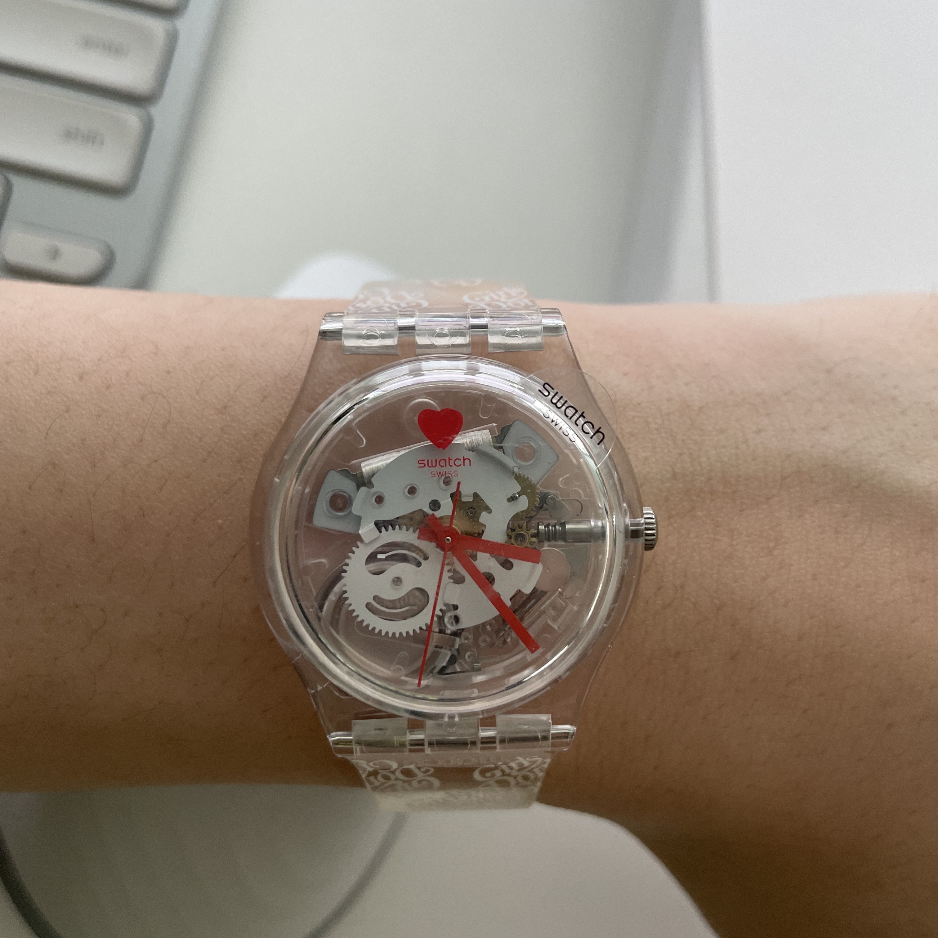 Swatch x Verdy Girls Dont Cry By Verdy Clear 착용 스타일 - 3