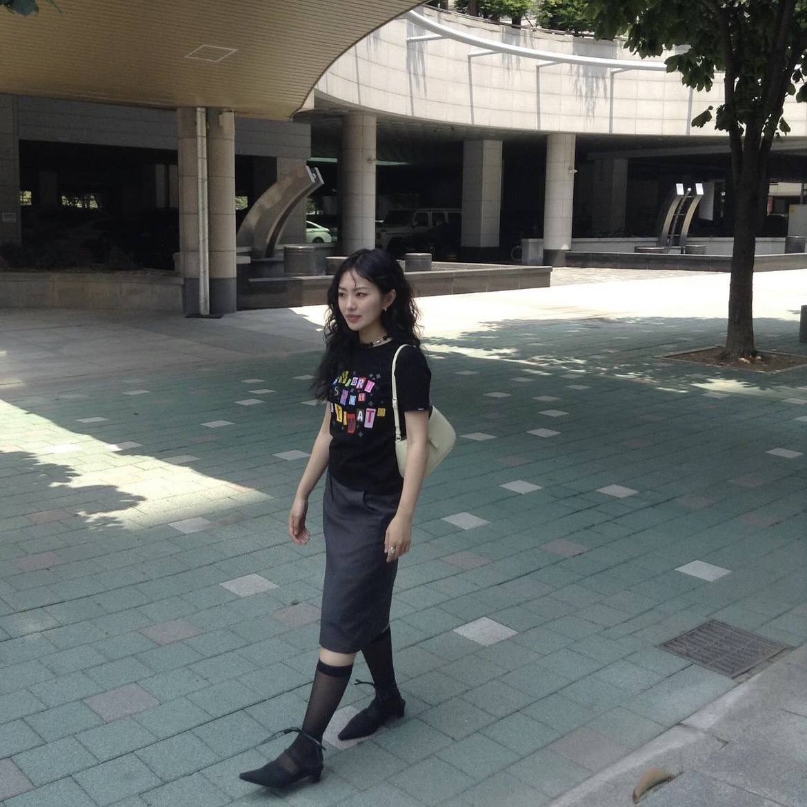 Safarispot 1/2 Stickerpack Tee Pink, [예약 배송] afarispot 1/2 Stickerpack Tee White 착용 스타일