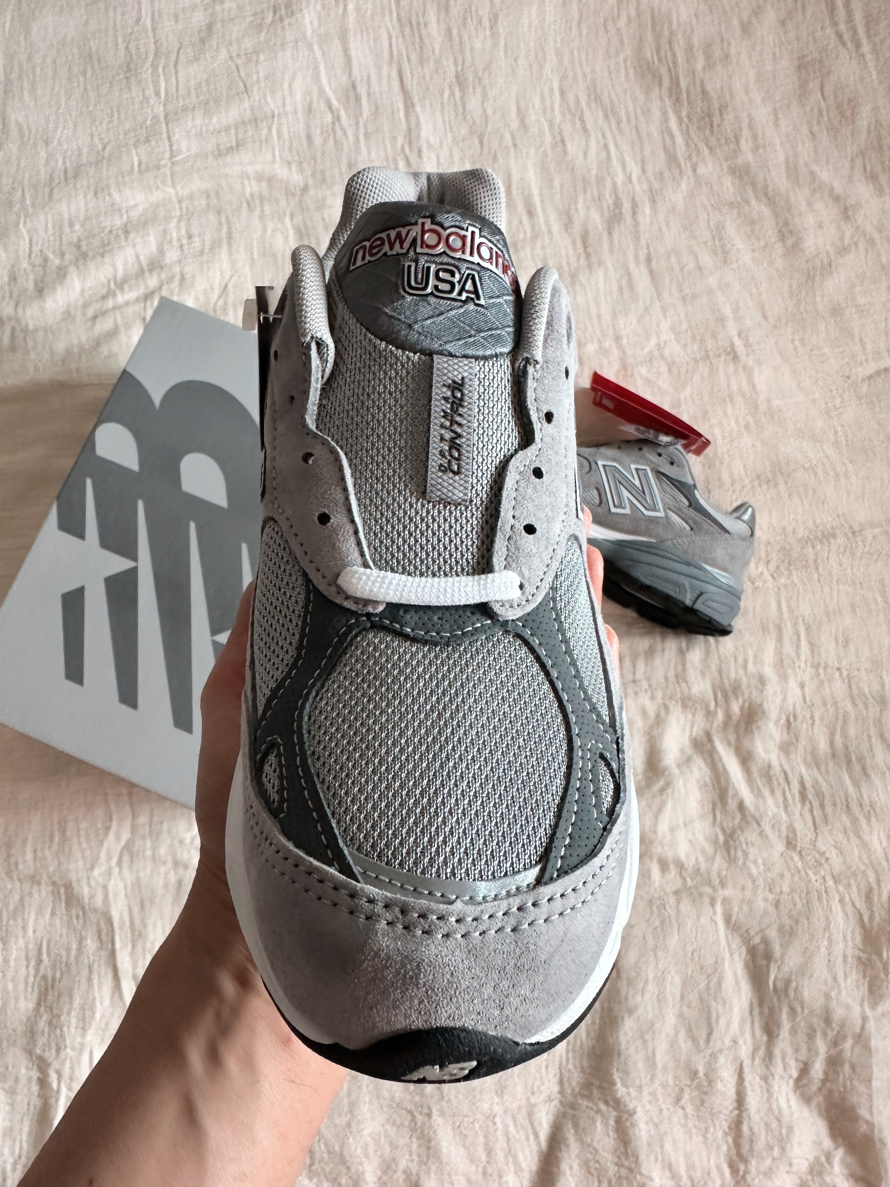 New Balance 990v3 Made in USA Grey - D Standard 착용 스타일 - 1