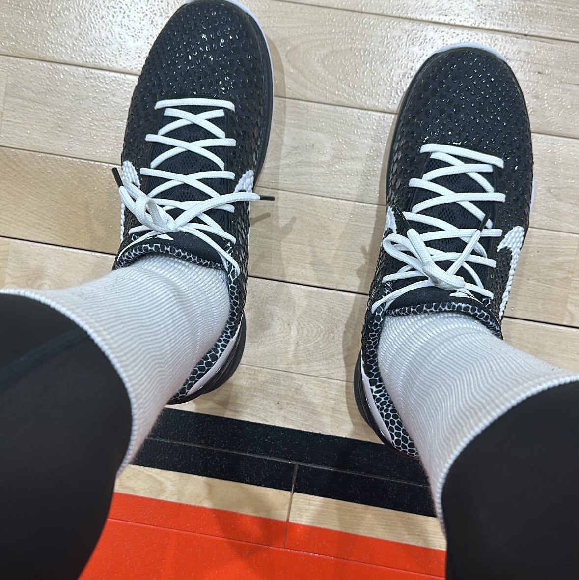 Nike Kobe 6 Protro Mambacita Sweet 16 착용 스타일