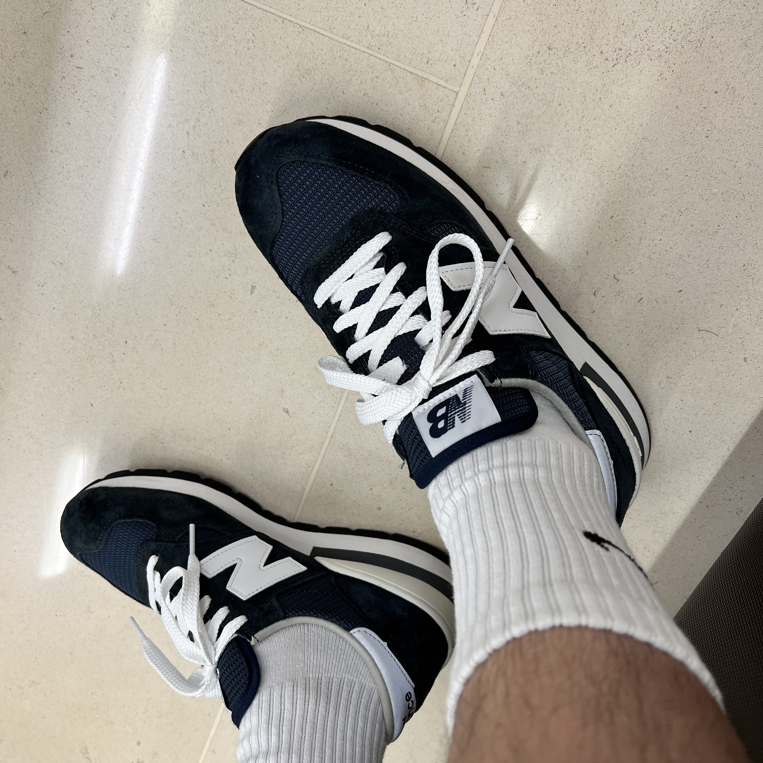 New Balance 990v1 Made in USA Navy 착용 스타일