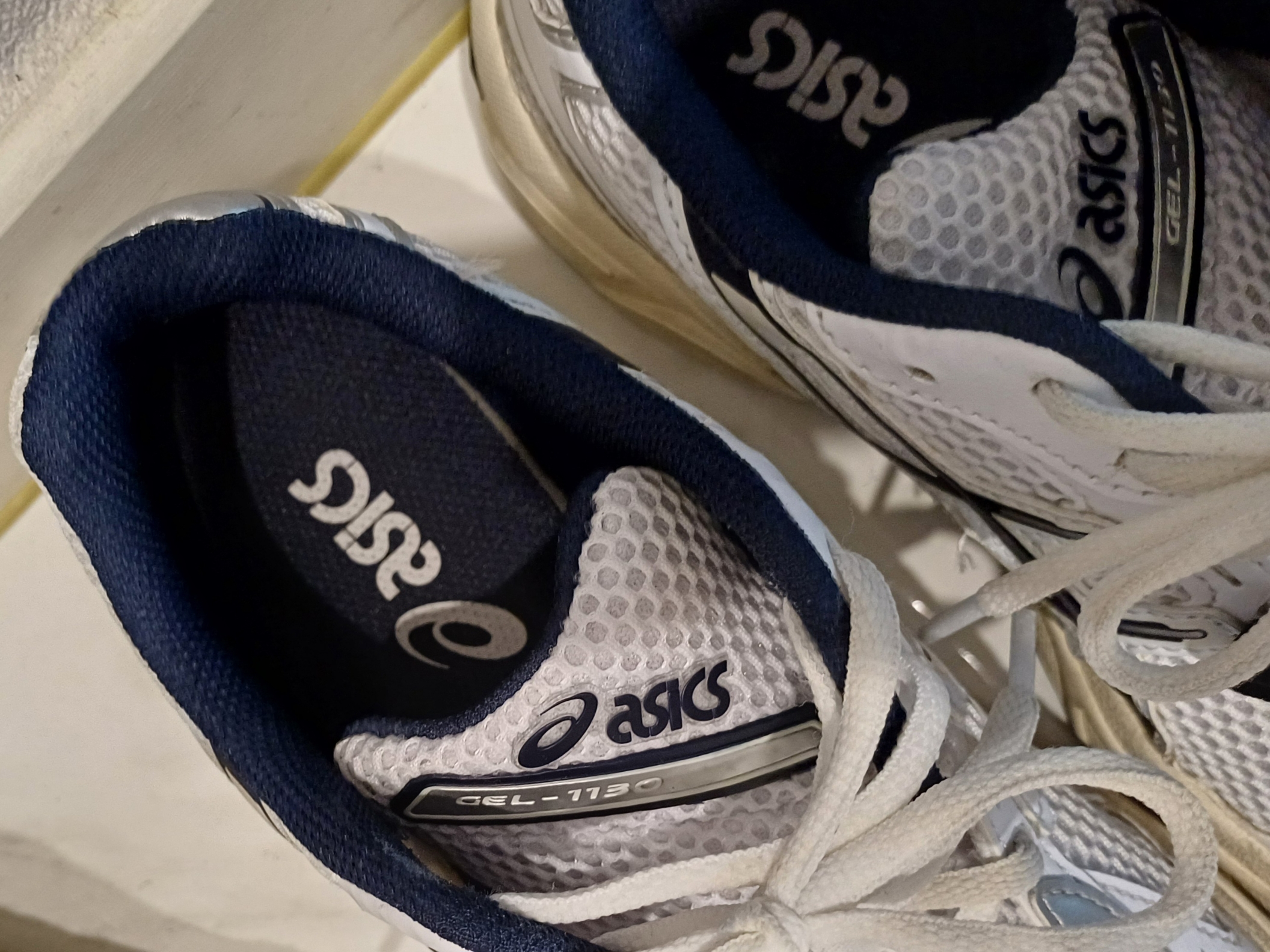 (W) Asics Gel-1130 White Midnight 착용 스타일 - 2