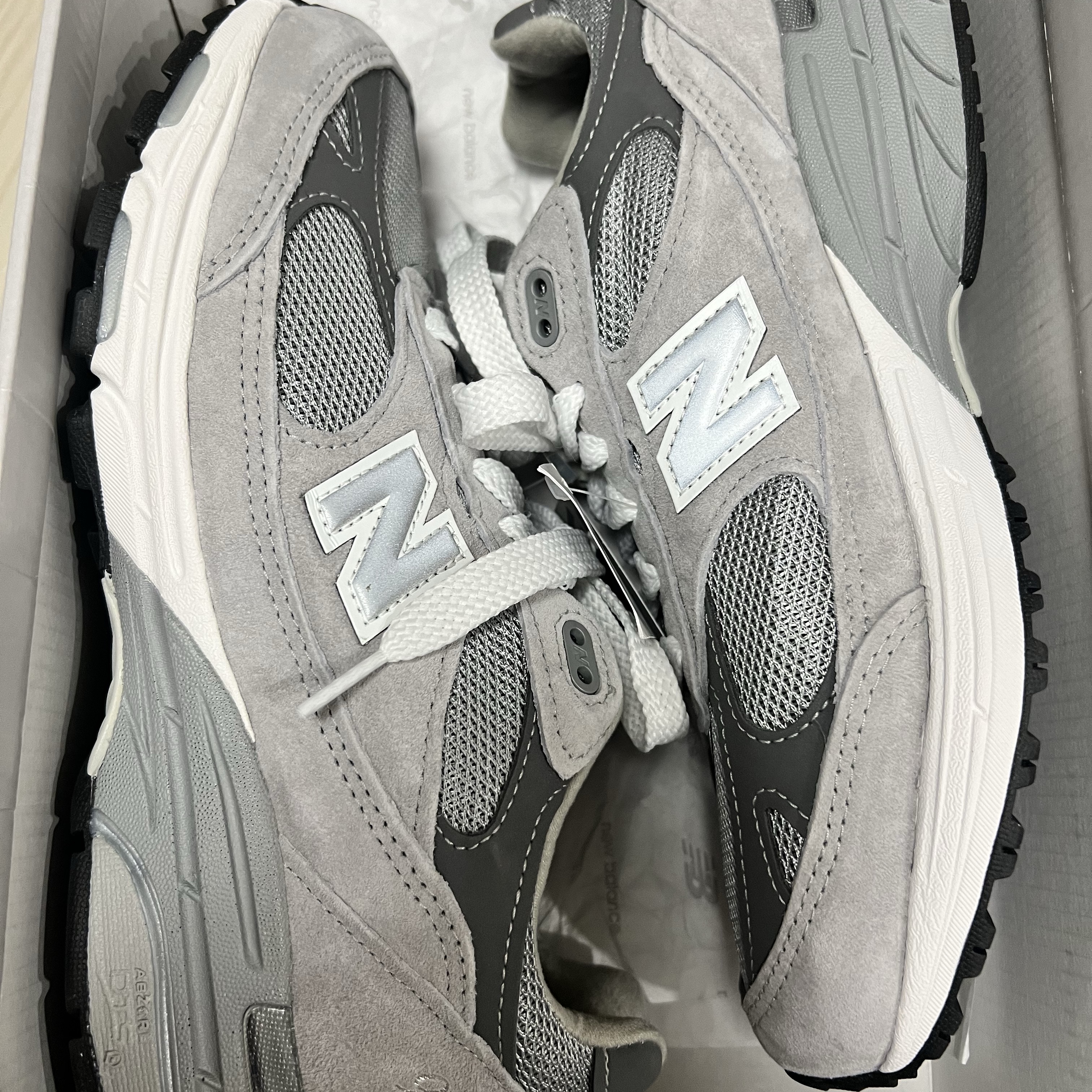 New Balance 993 Made in USA Grey - 2E Wide 착용 스타일 - 4