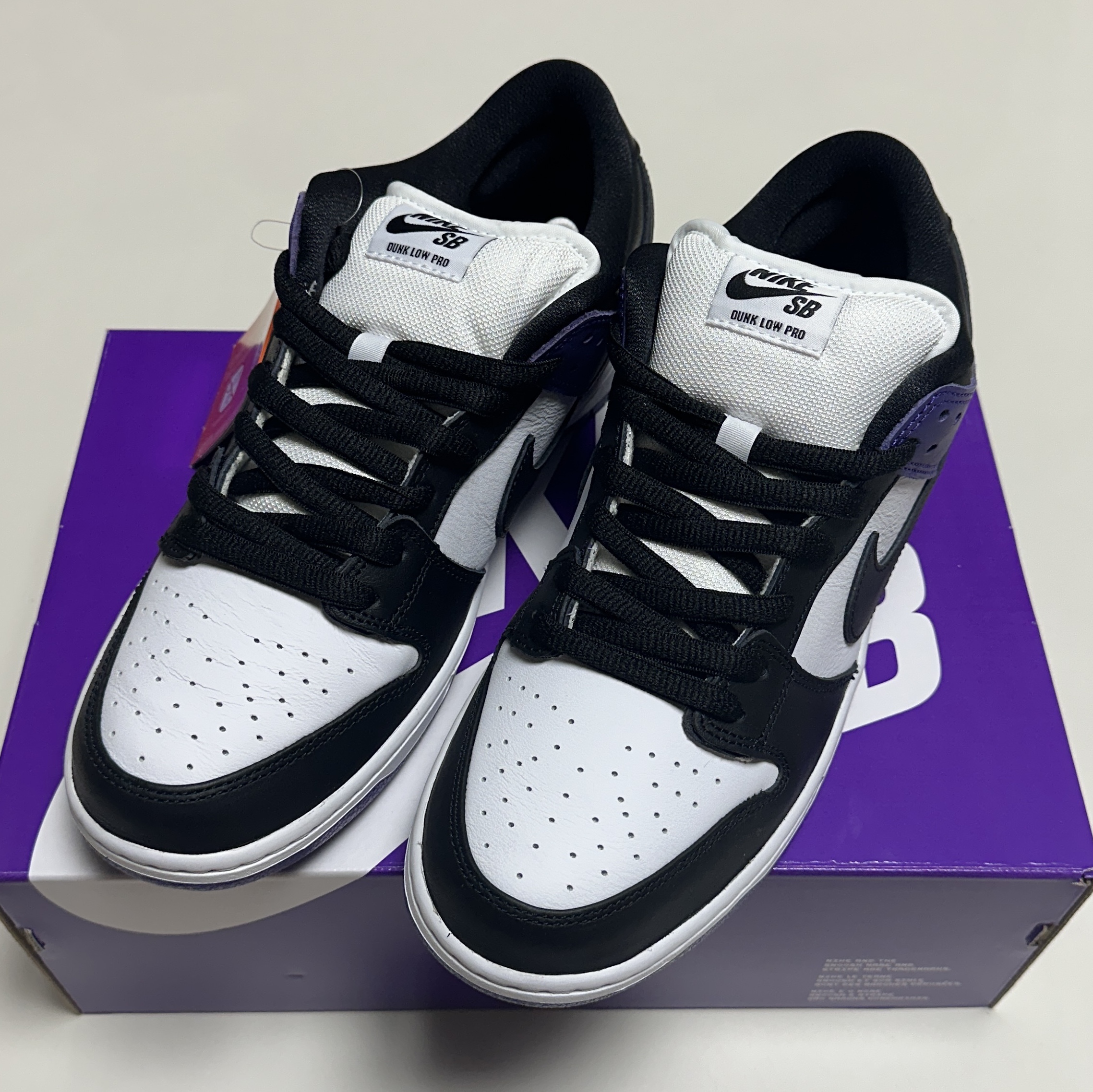 Nike SB Dunk Low Pro Court Purple 착용 스타일 - 1
