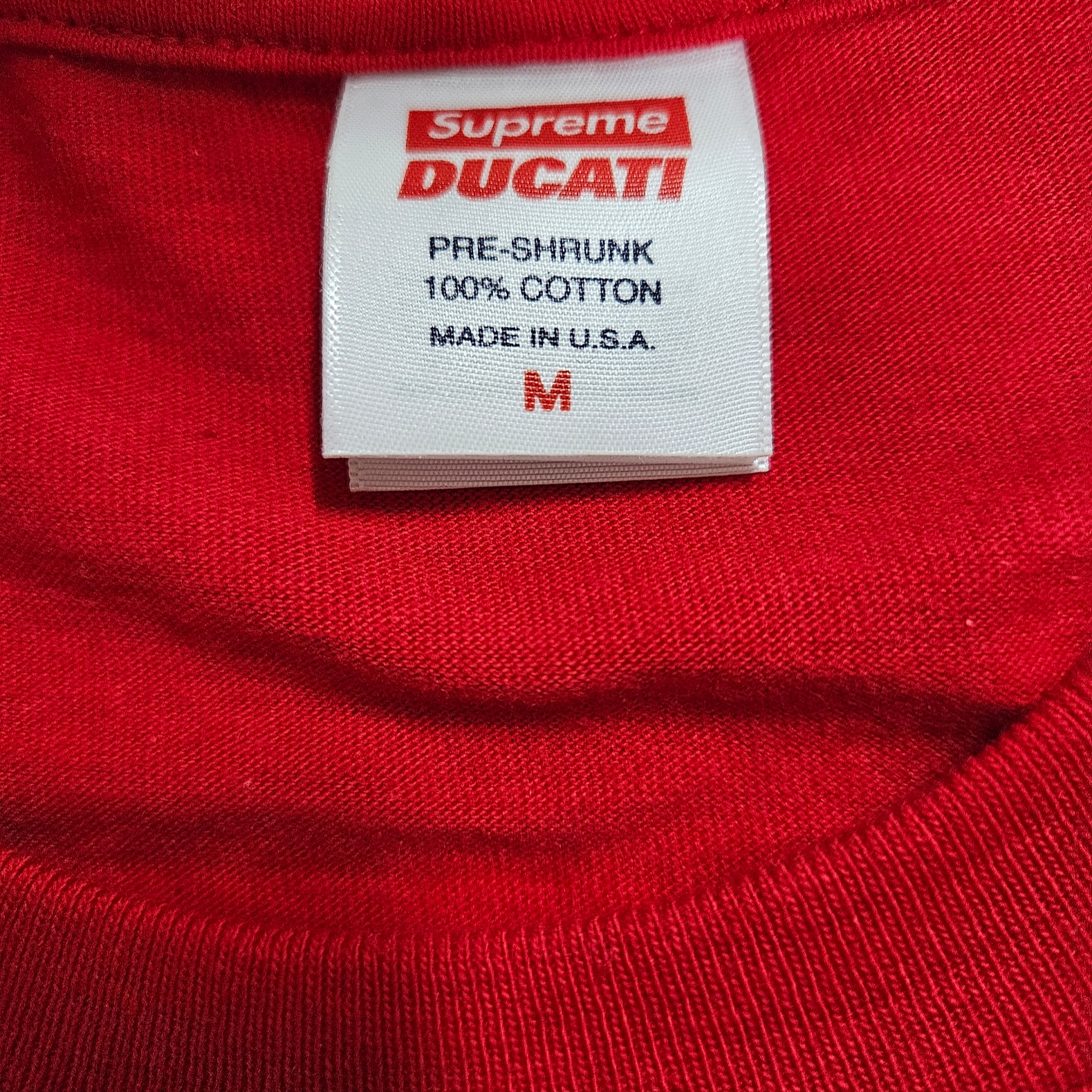 Supreme x Ducati Logos T-Shirt Red - 24SS, Supreme x Ducati 6-Panel Black - 24SS 착용 스타일 - 4