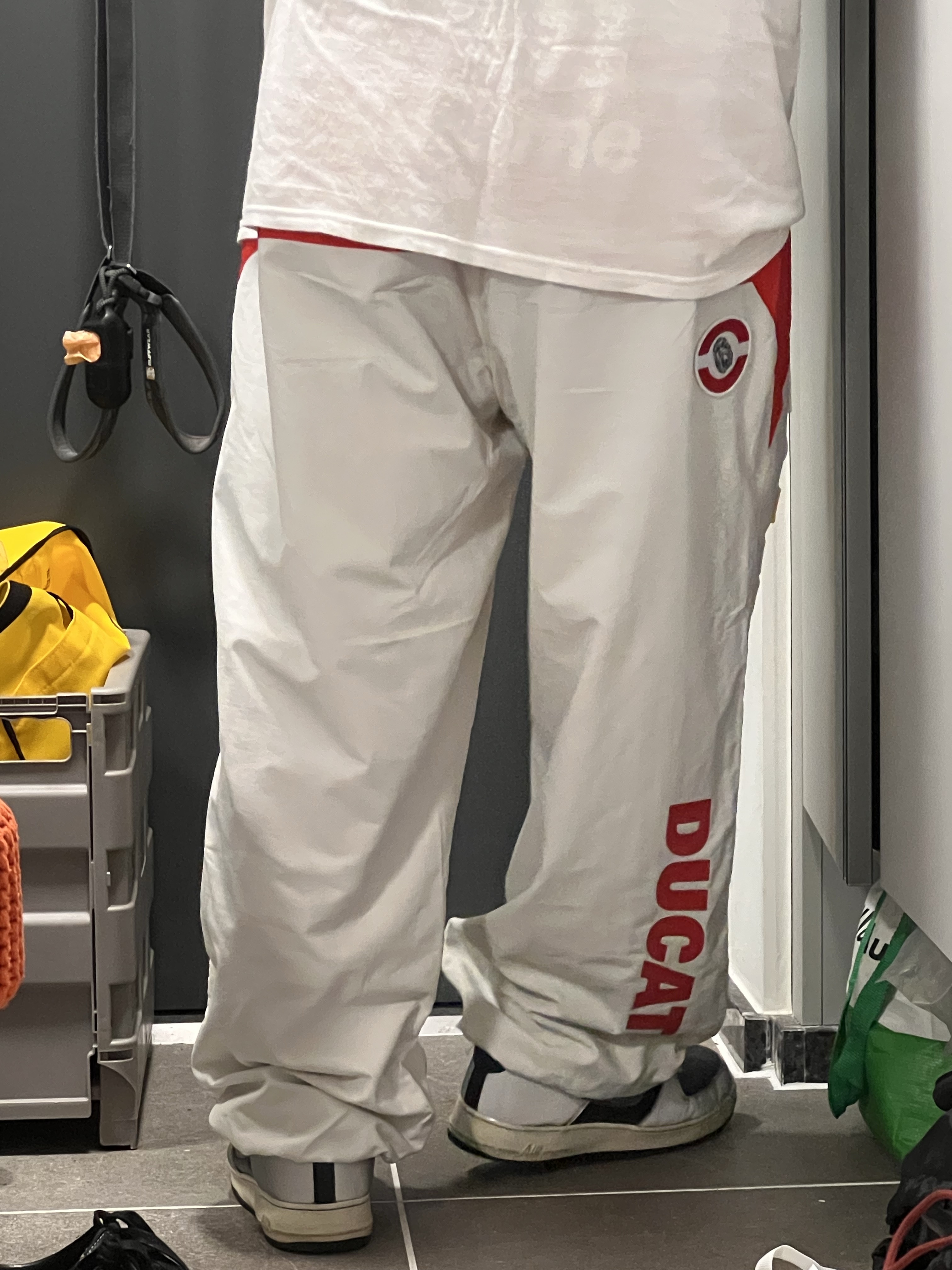 Supreme x Ducati Track Pants Light Grey - 24SS 착용 스타일 - 1