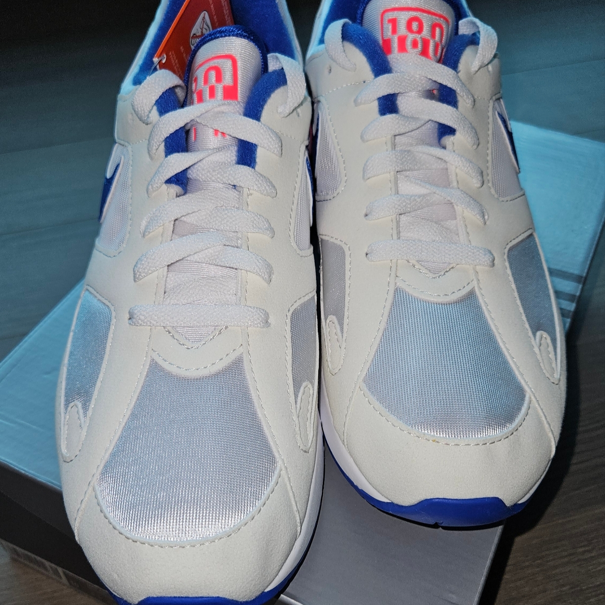 Nike Air 180 Ultramarine 착용 스타일 - 2