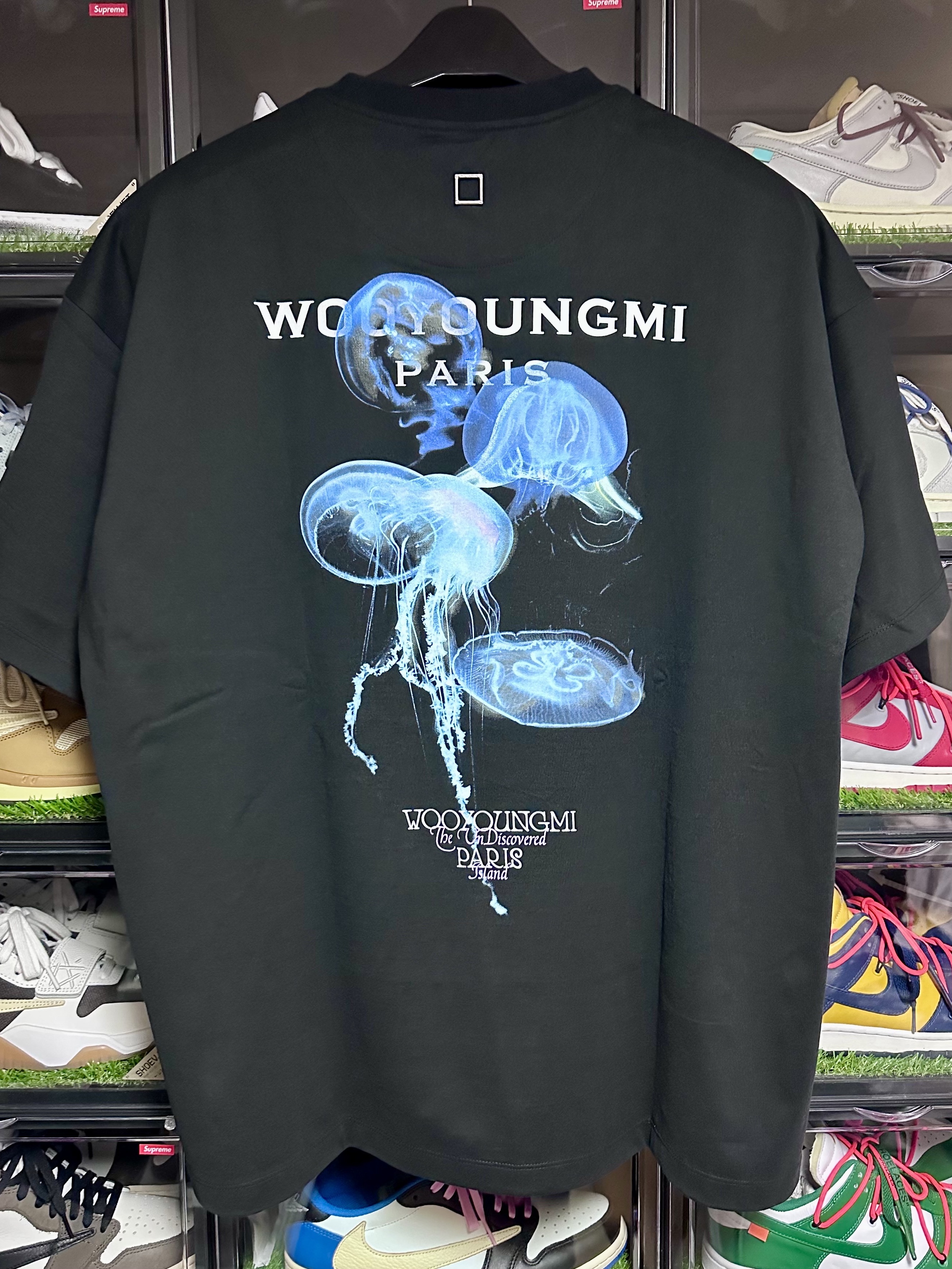 Wooyoungmi Luminous Jellyfish Back Logo T-Shirt Black - 24SS 착용 스타일
