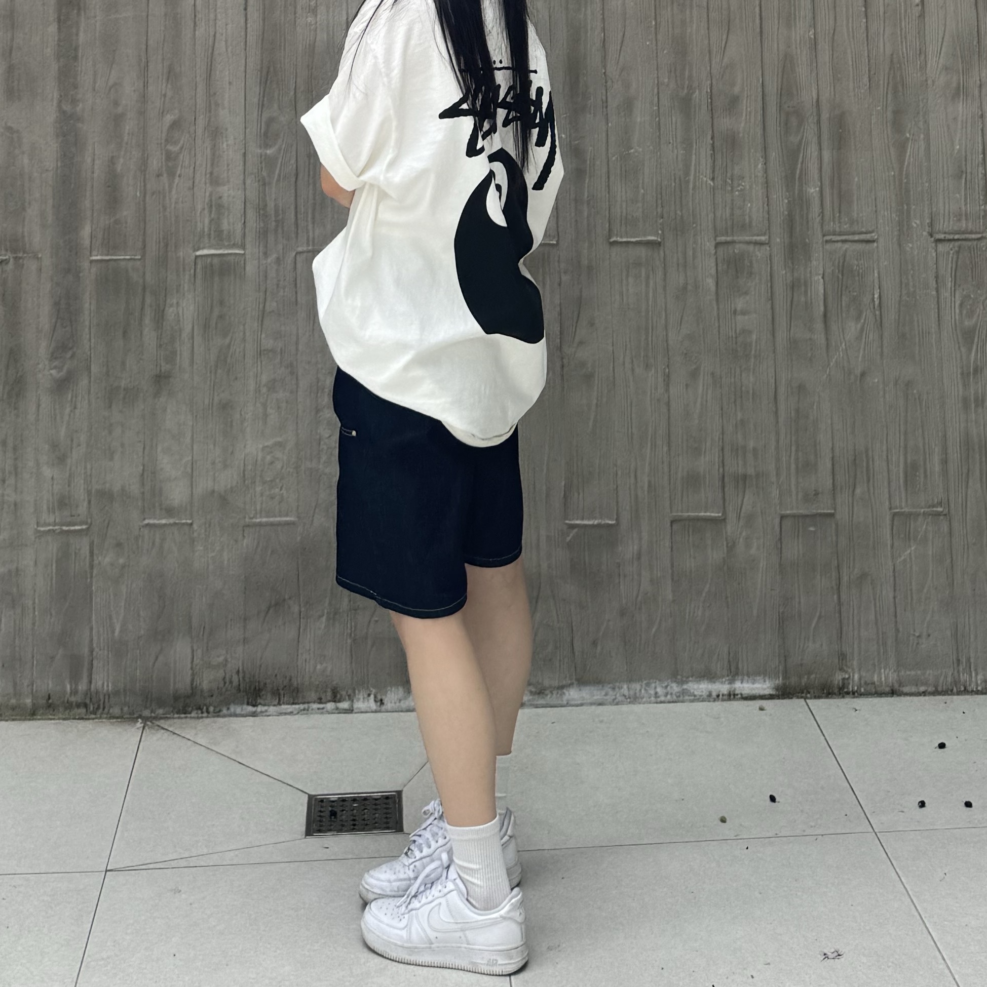 (W) Nike Air Force 1 '07 Low White, Stussy 8 Ball Pigment Dyed T-Shirt Natural 착용 스타일