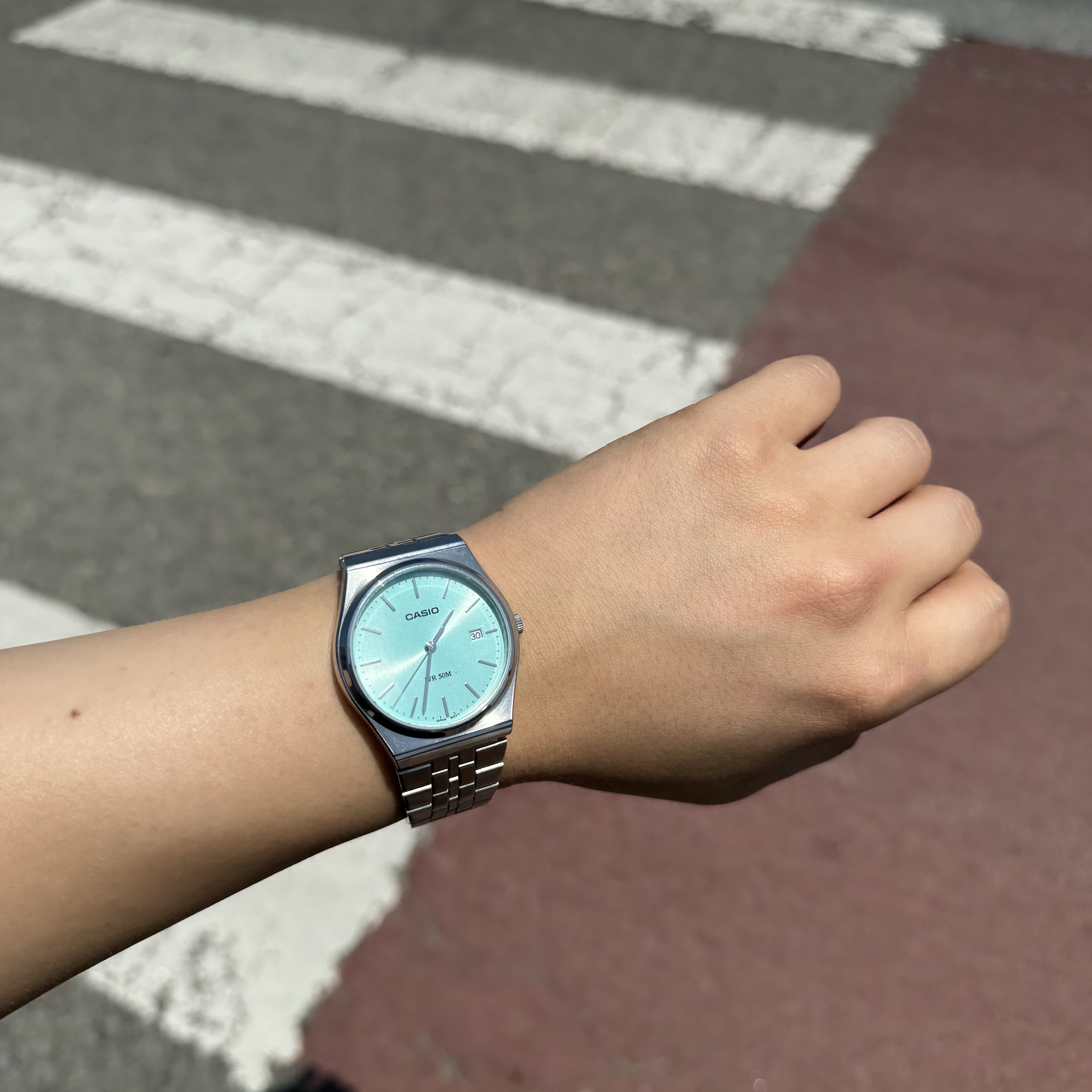 Casio MTP-B145D-2A1V 착용 스타일