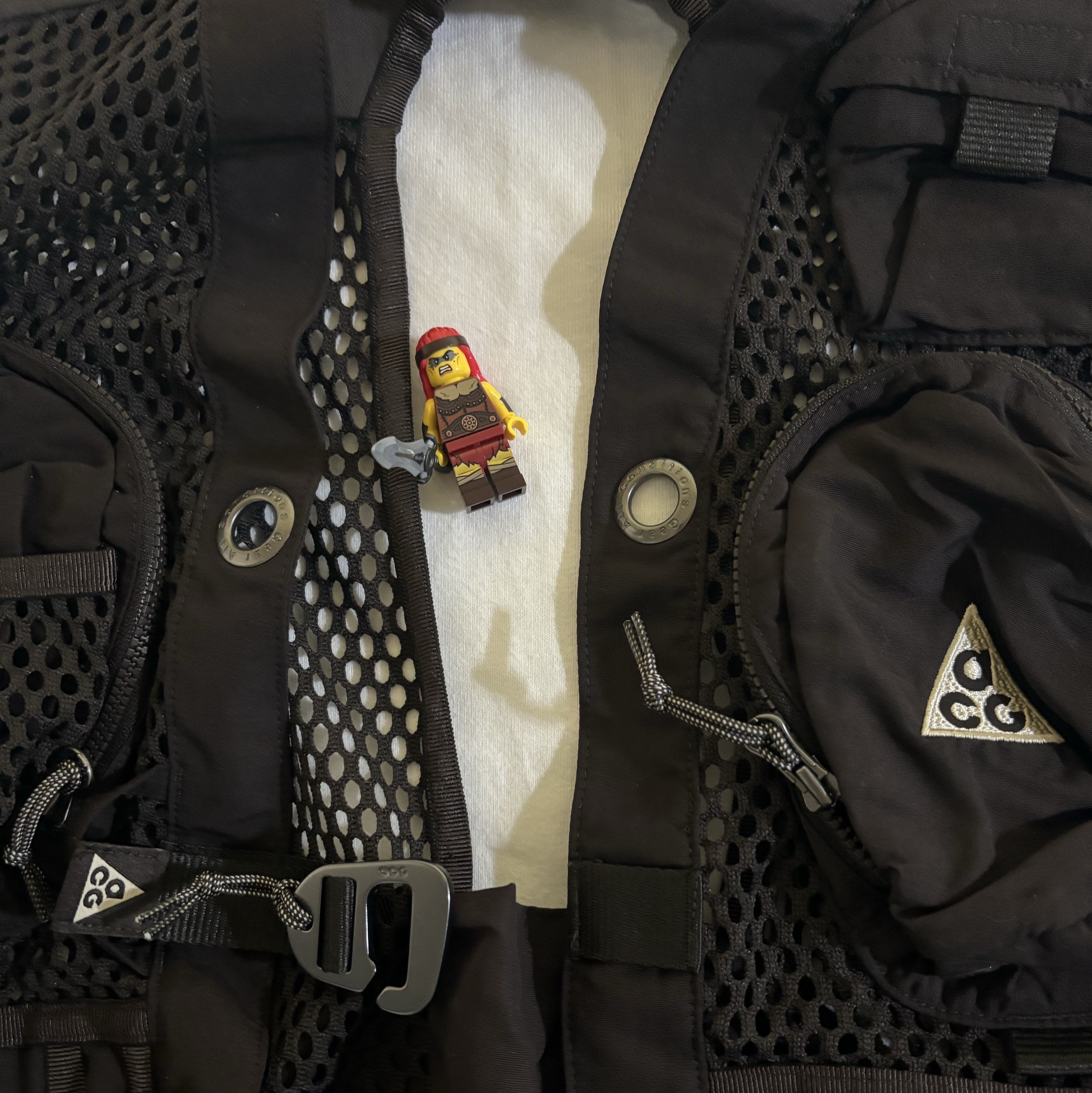 Nike ACG Buttles Vest Velvet Brown - Asia 착용 스타일