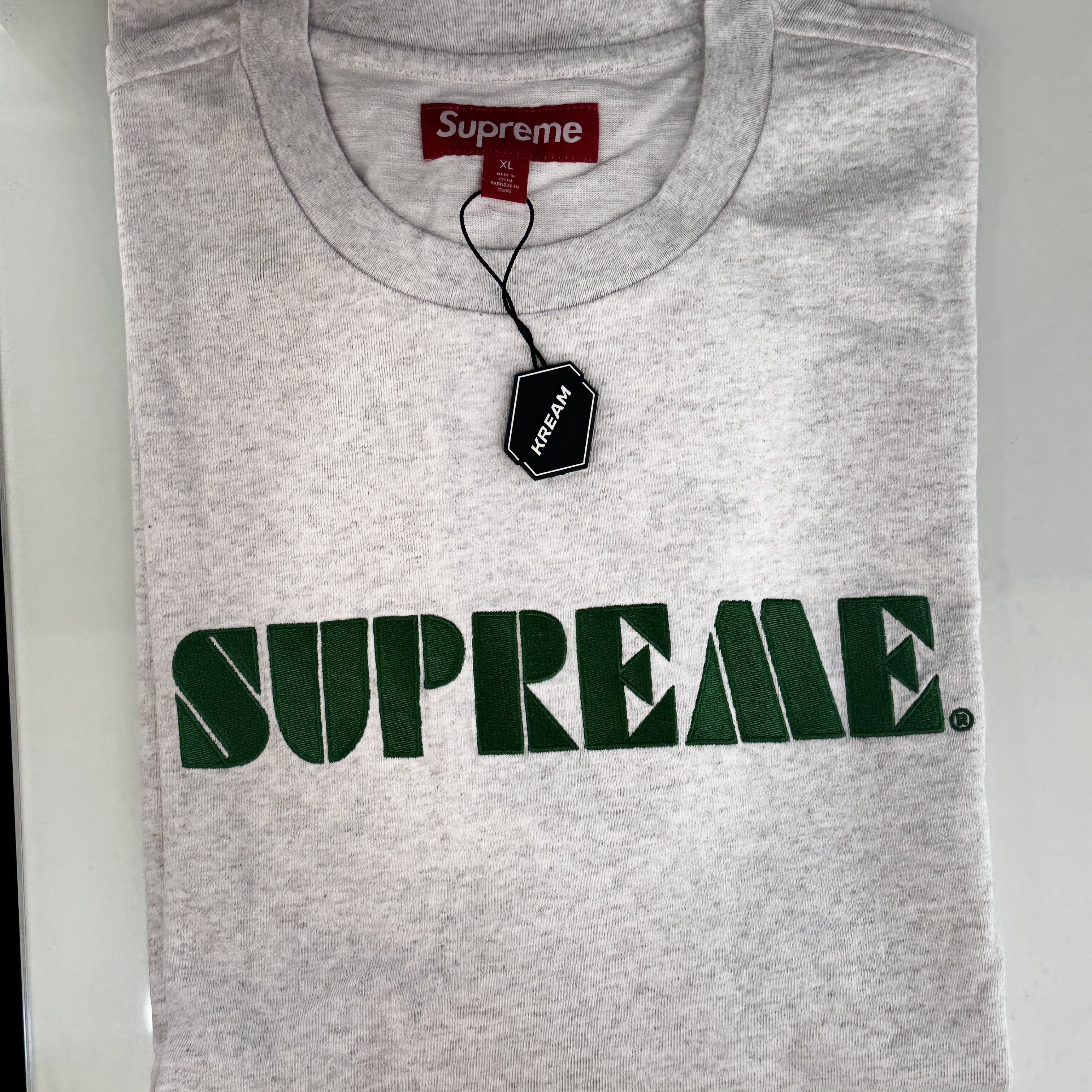 Supreme Stencil Embroidered S/S Top Ash Grey - 24SS 착용 스타일