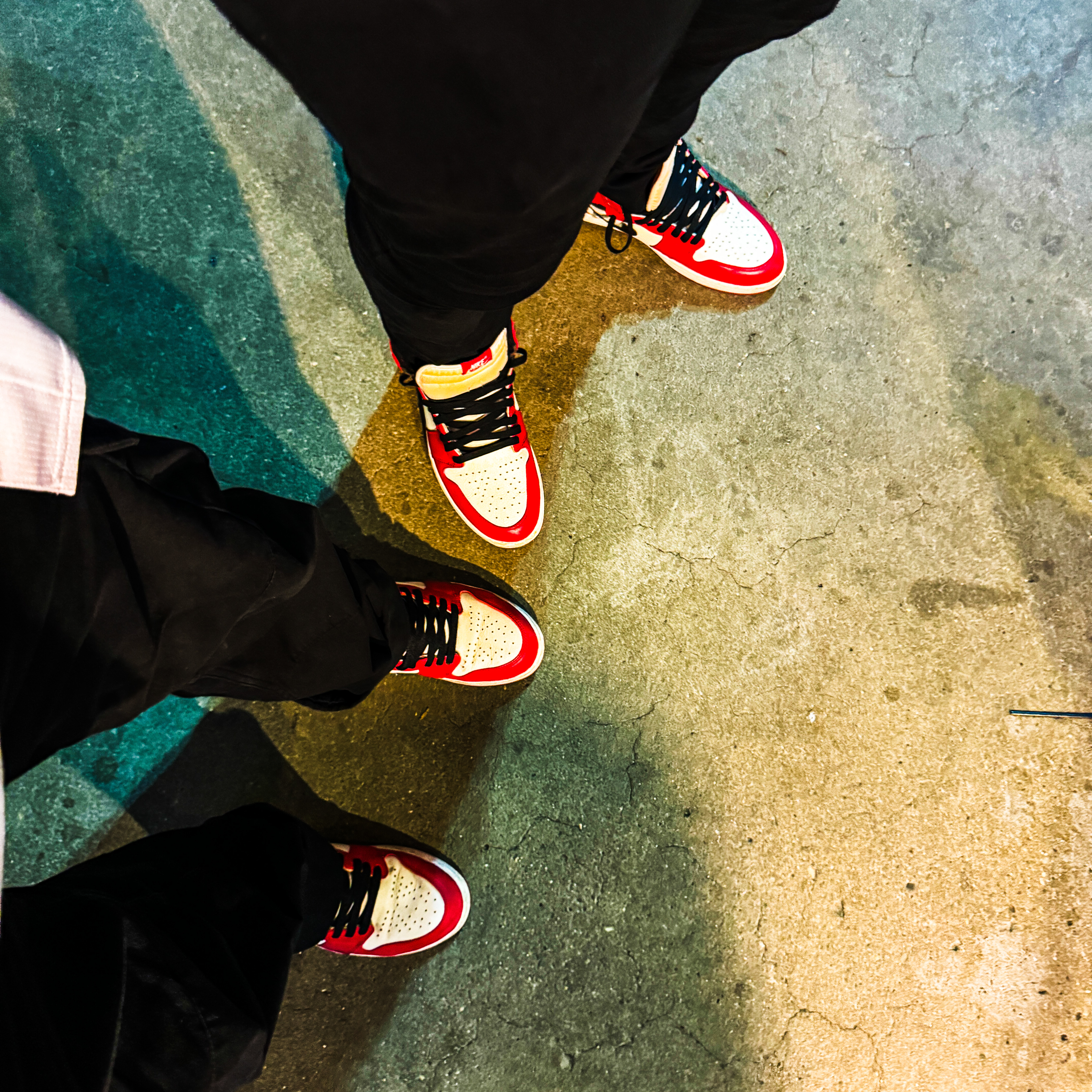 Jordan 1 Retro High OG Chicago 2022, Supreme Small Box T-Shirt White - 24SS 착용 스타일 - 2