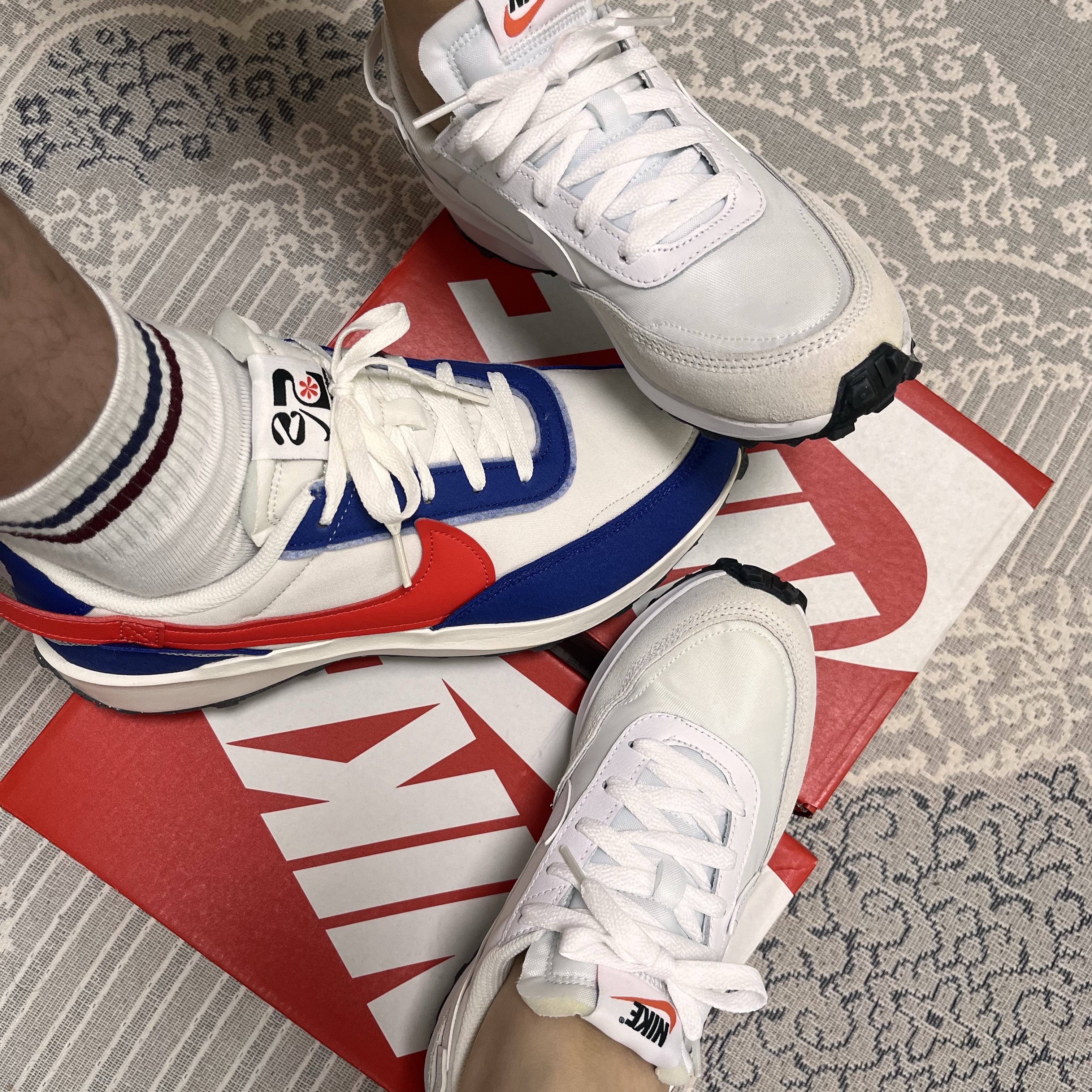(W) Nike Waffle Debut White 착용 스타일
