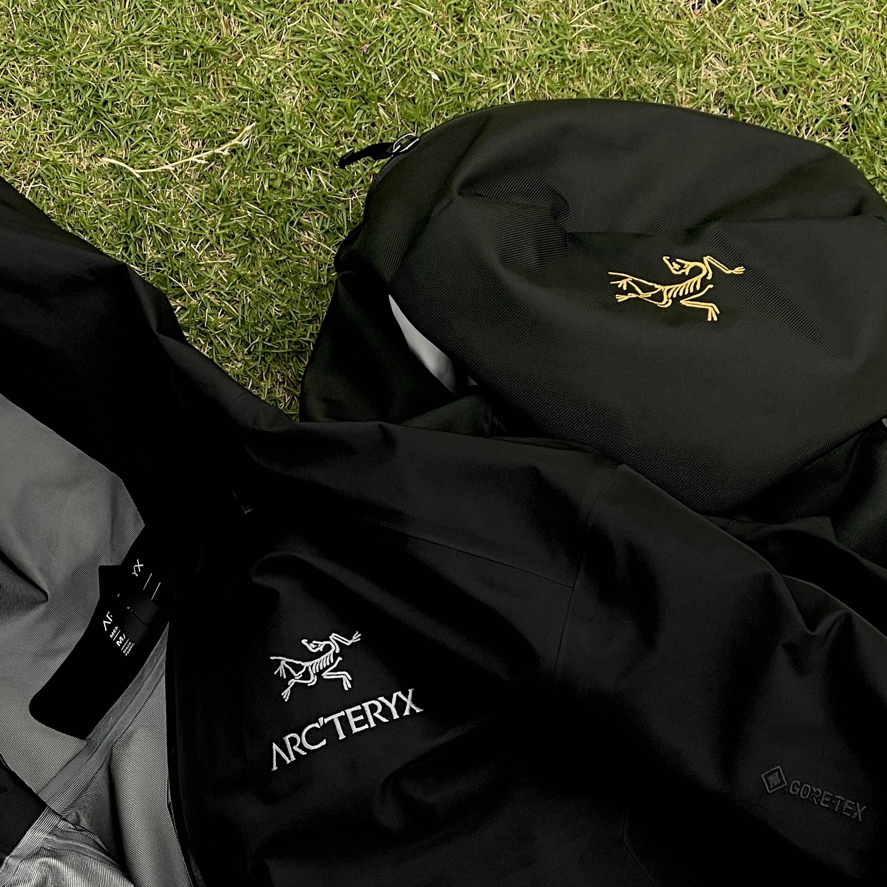 Arc'teryx Beta LT Jacket Black 착용 스타일 - 1