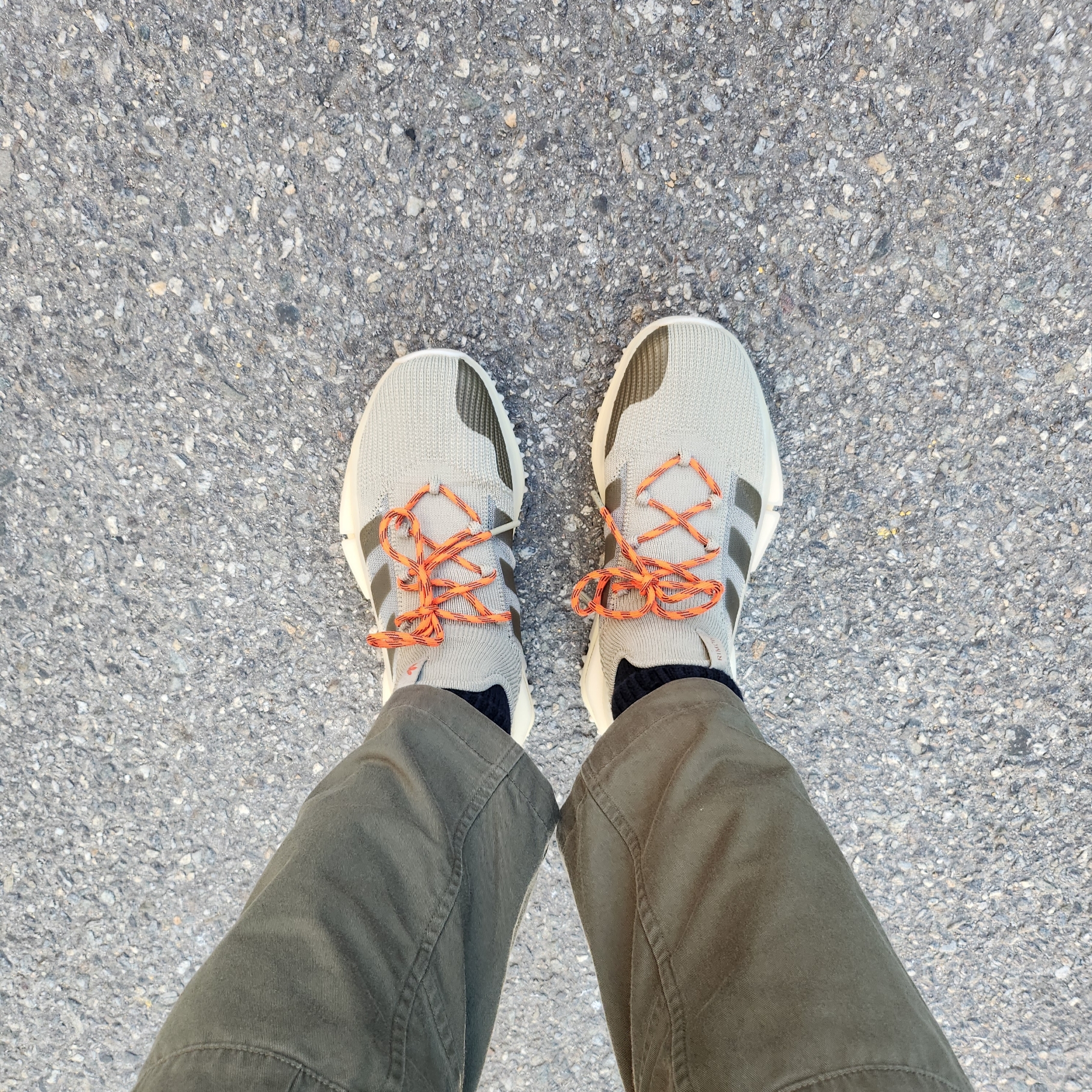 Adidas x Rimowa NMD S1 MIG Tech Beige 착용 스타일 - 1
