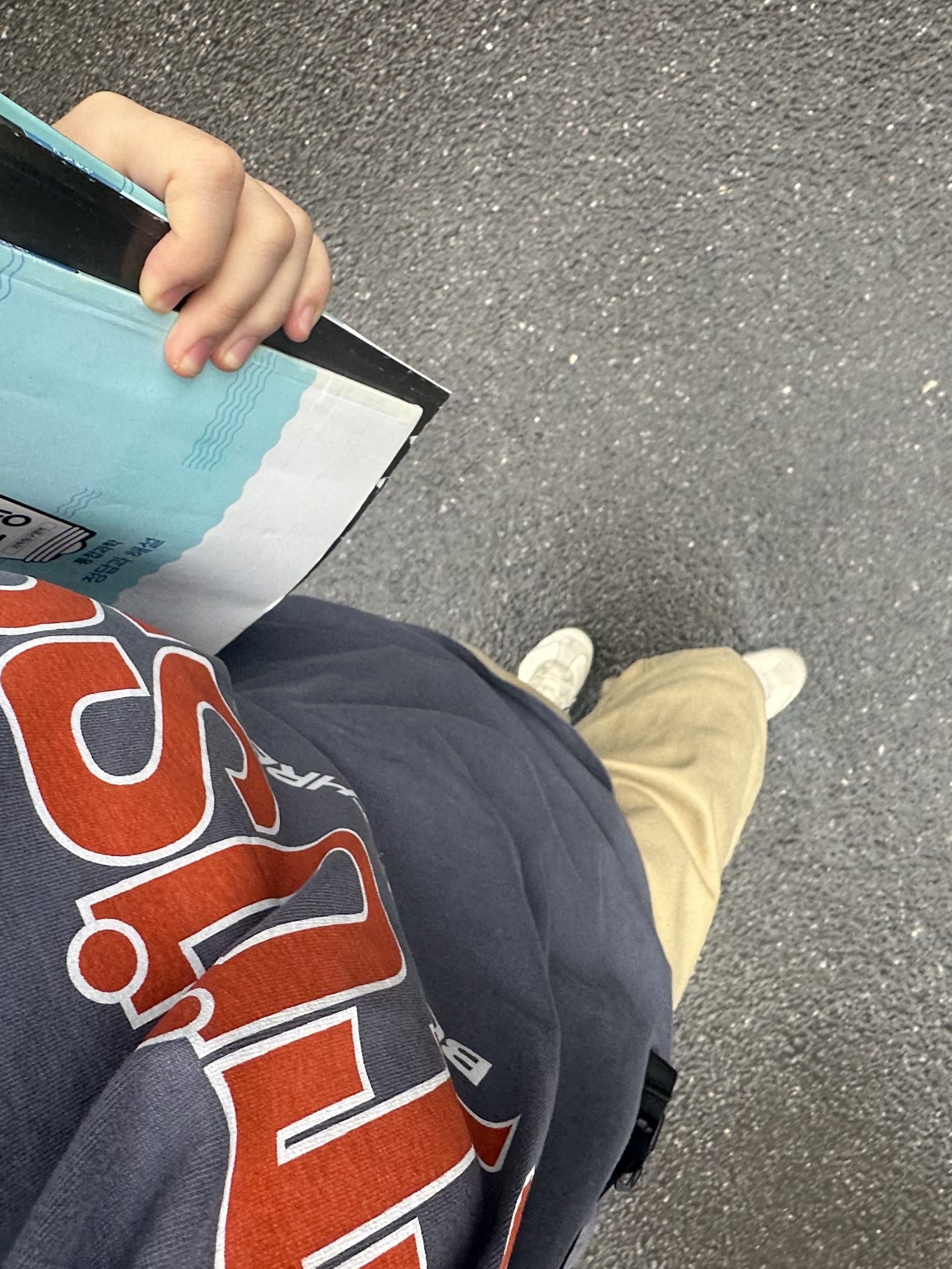 Stussy Burly Threads Pigment Dyed T-Shirt Indigo 착용 스타일 - 5