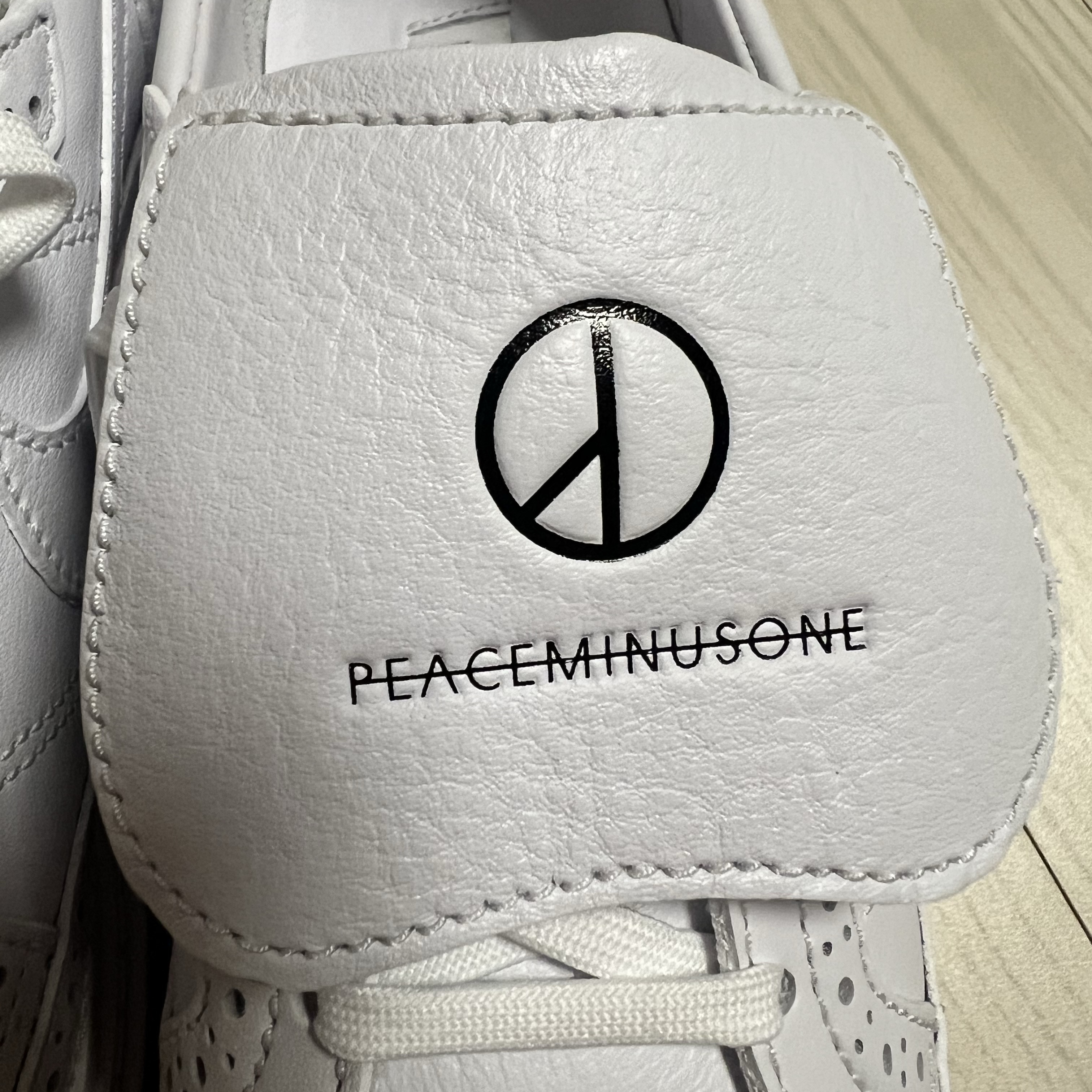 Nike x Peaceminusone Kwondo1 White 착용 스타일 - 4