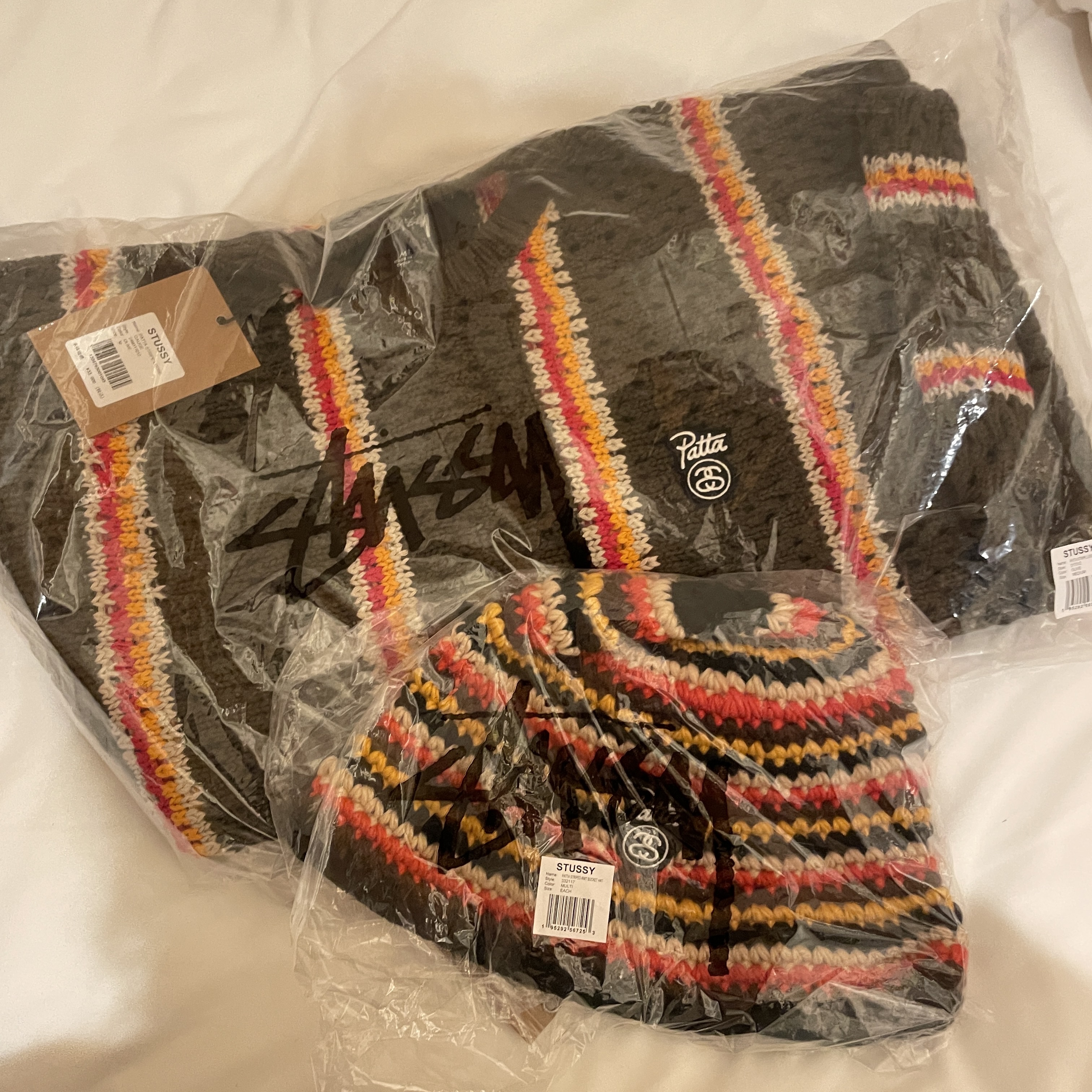 Stussy x Patta Striped Knit Bucket Hat Multi, Stussy x Patta Striped Loose Gauge Sweater Olive 착용 스타일