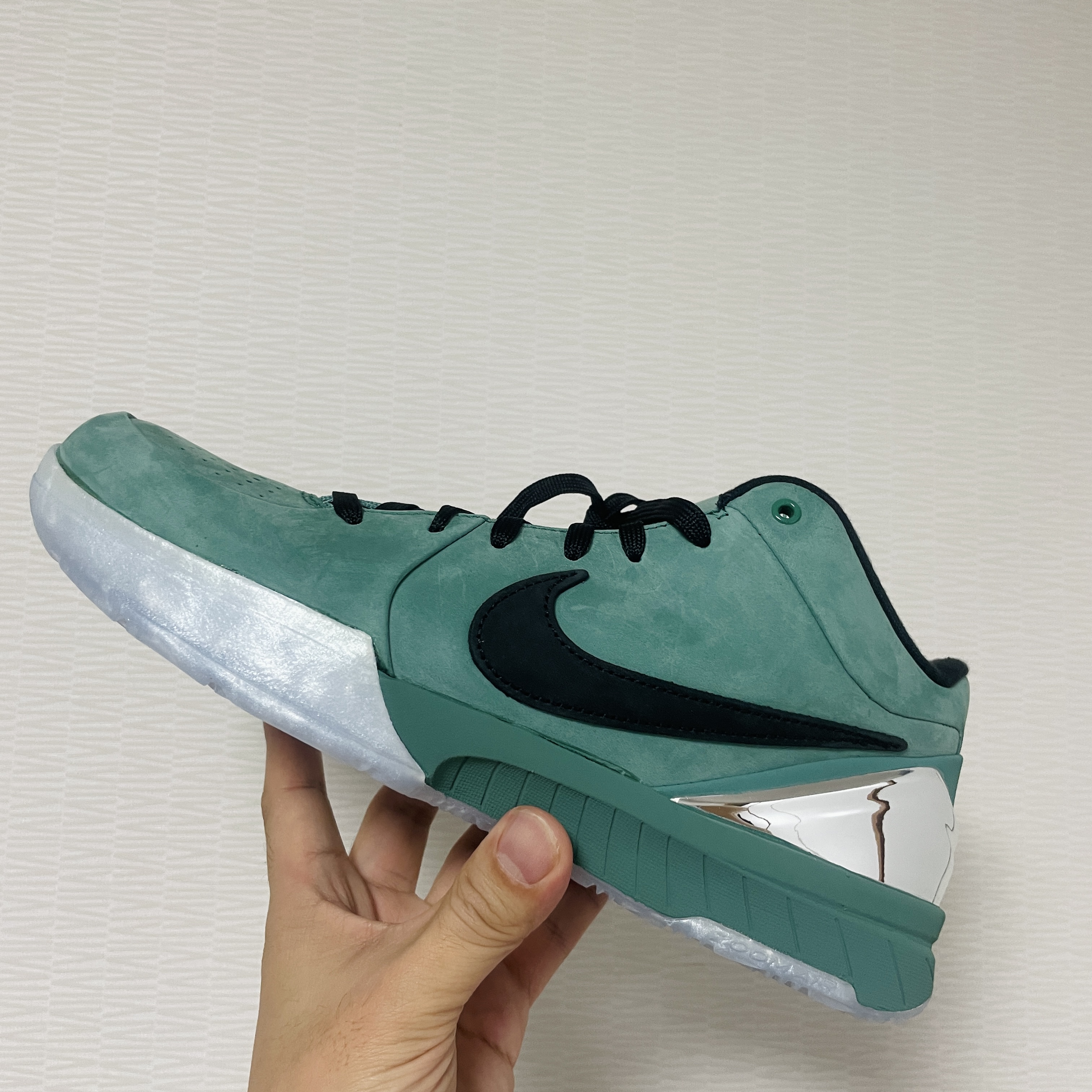Nike Kobe 4 Protro Girl Dad 착용 스타일 - 1