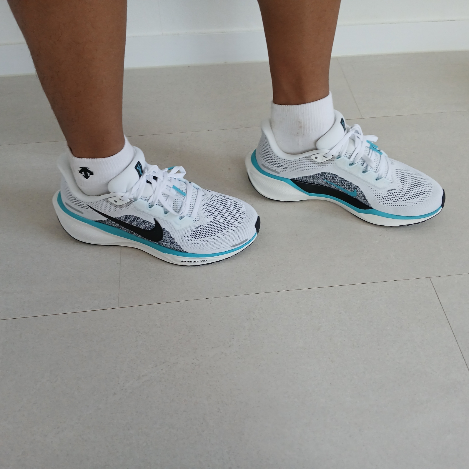 Nike Air Zoom Pegasus 41 White Dusty Cactus 착용 스타일 - 4